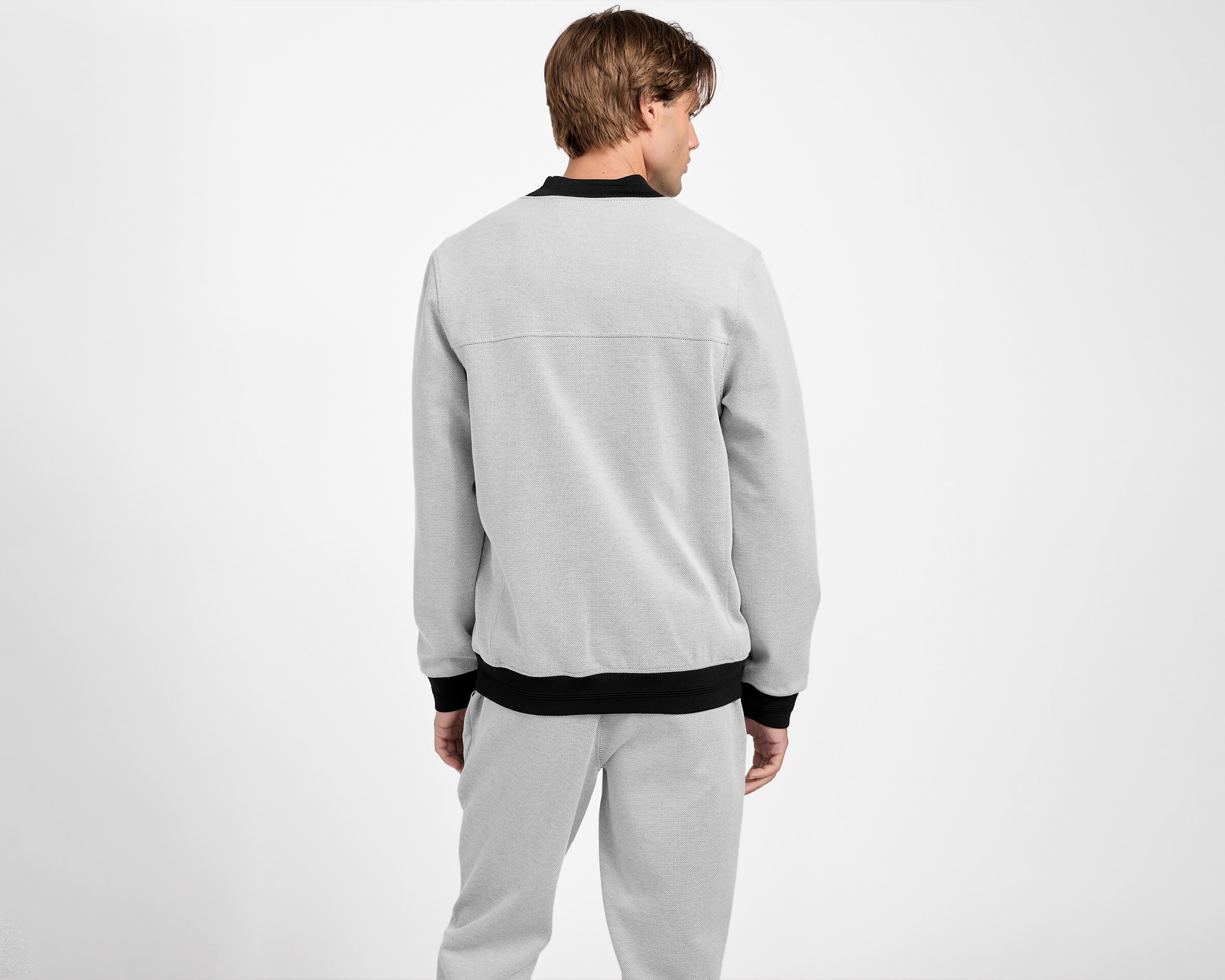 Foto 4 pulgar | Foto 3 | Sudadera Guess para Hombre