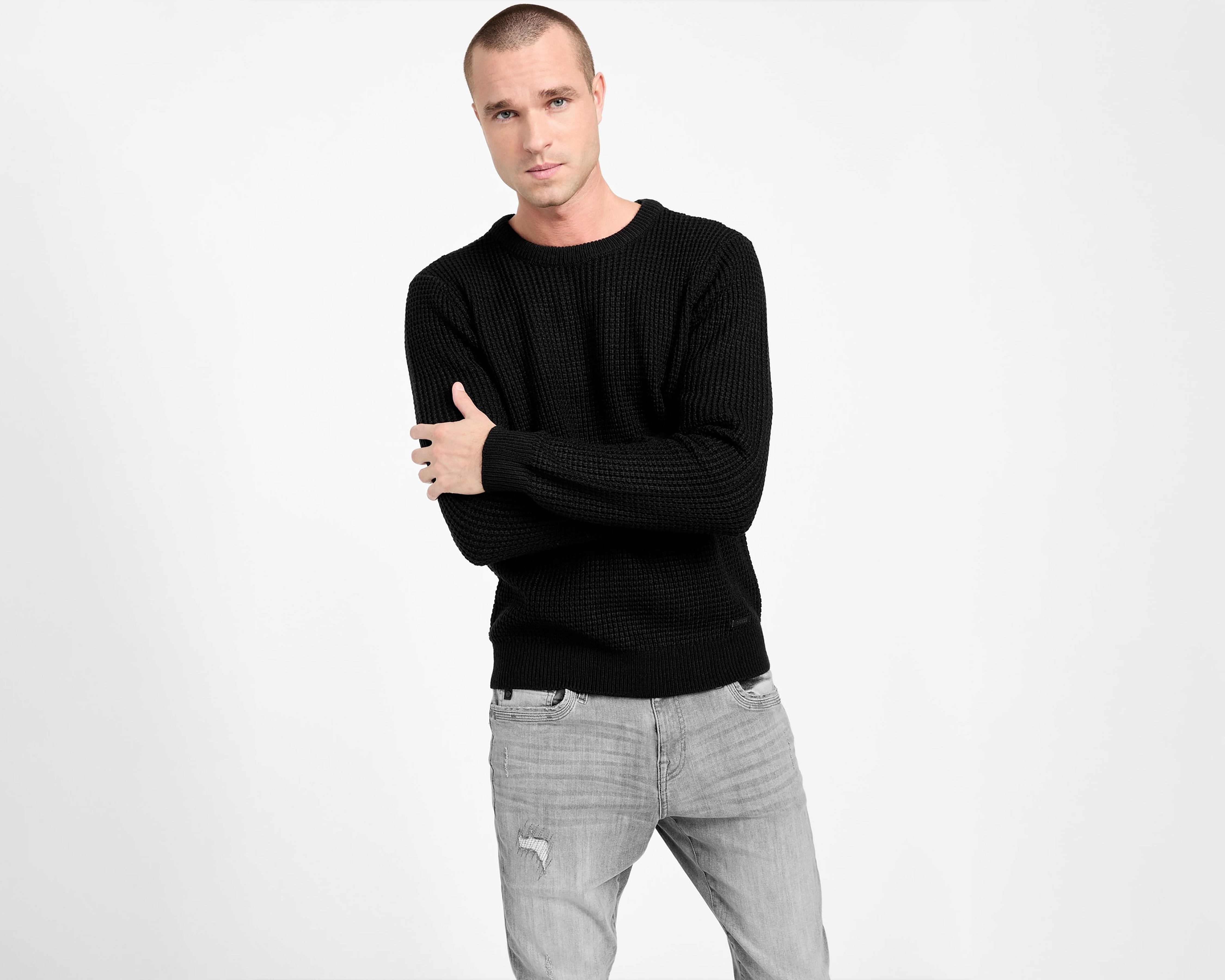 Foto 5 pulgar | Foto 4 | Suéter Cuello Redondo Guess para Hombre