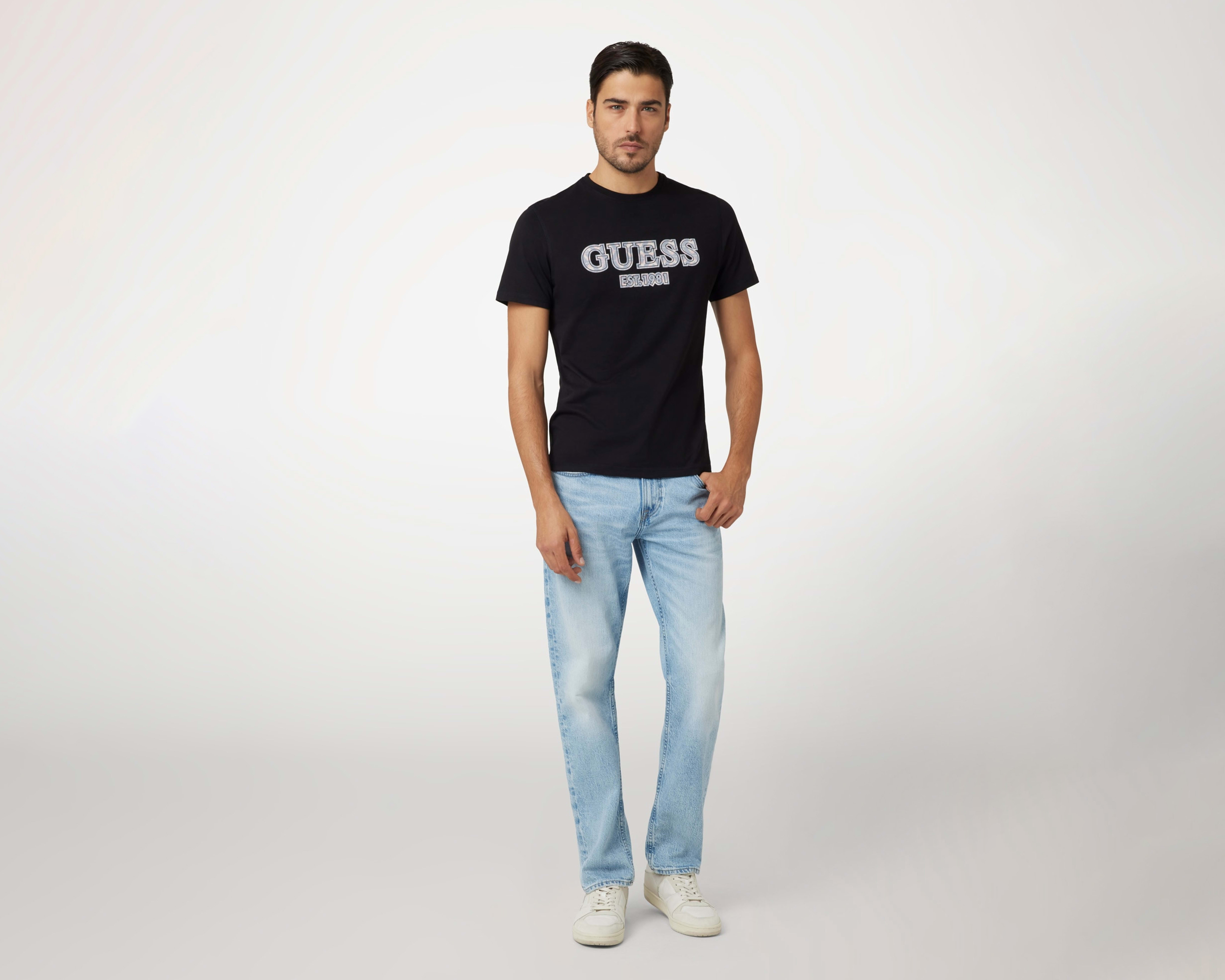 Foto 2 | Foto 2 | Playera de Cuello Redondo Negra Guess para Hombre