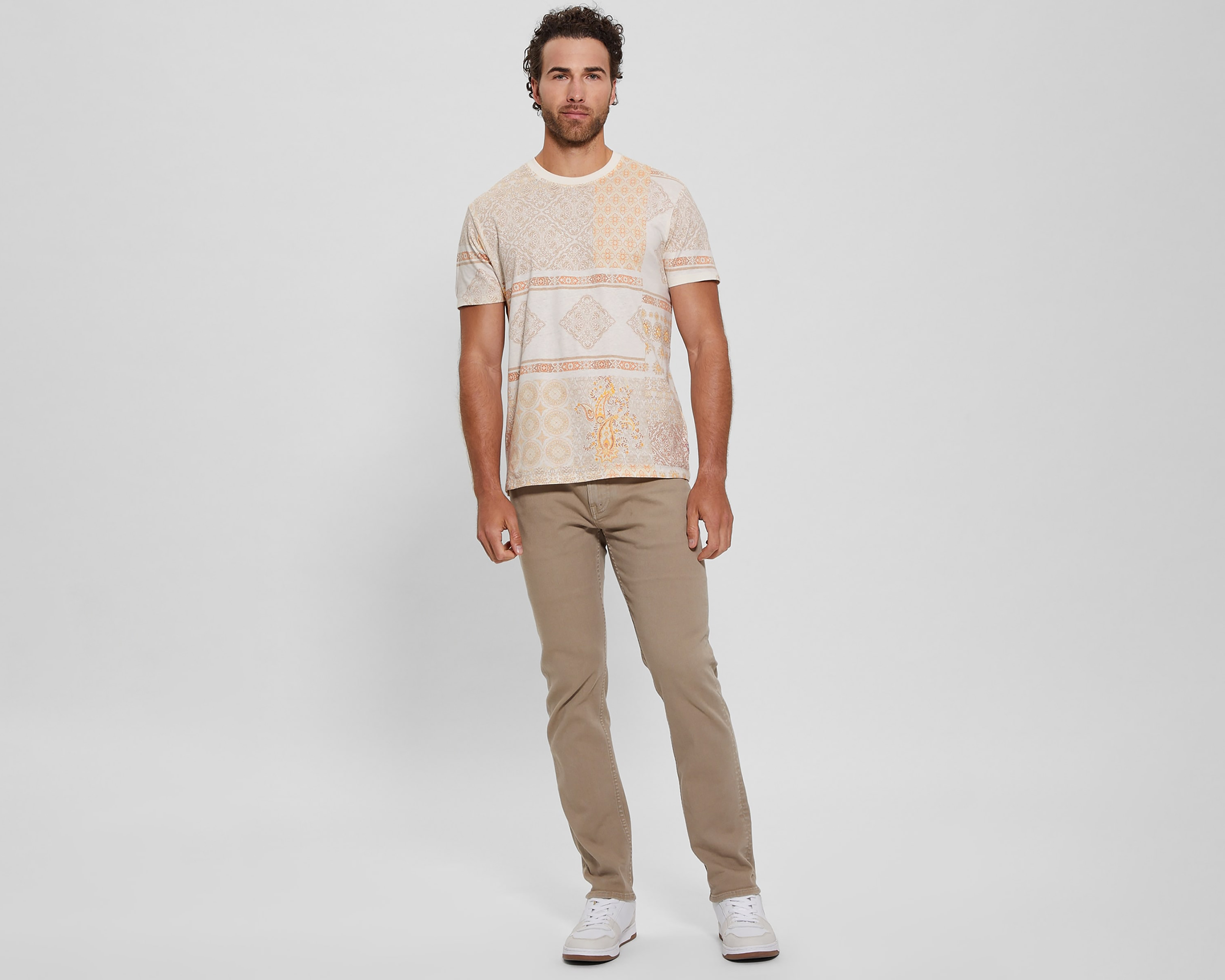 Foto 2 | Foto 2 | Playera de Cuello Redondo Blanca Guess para Hombre