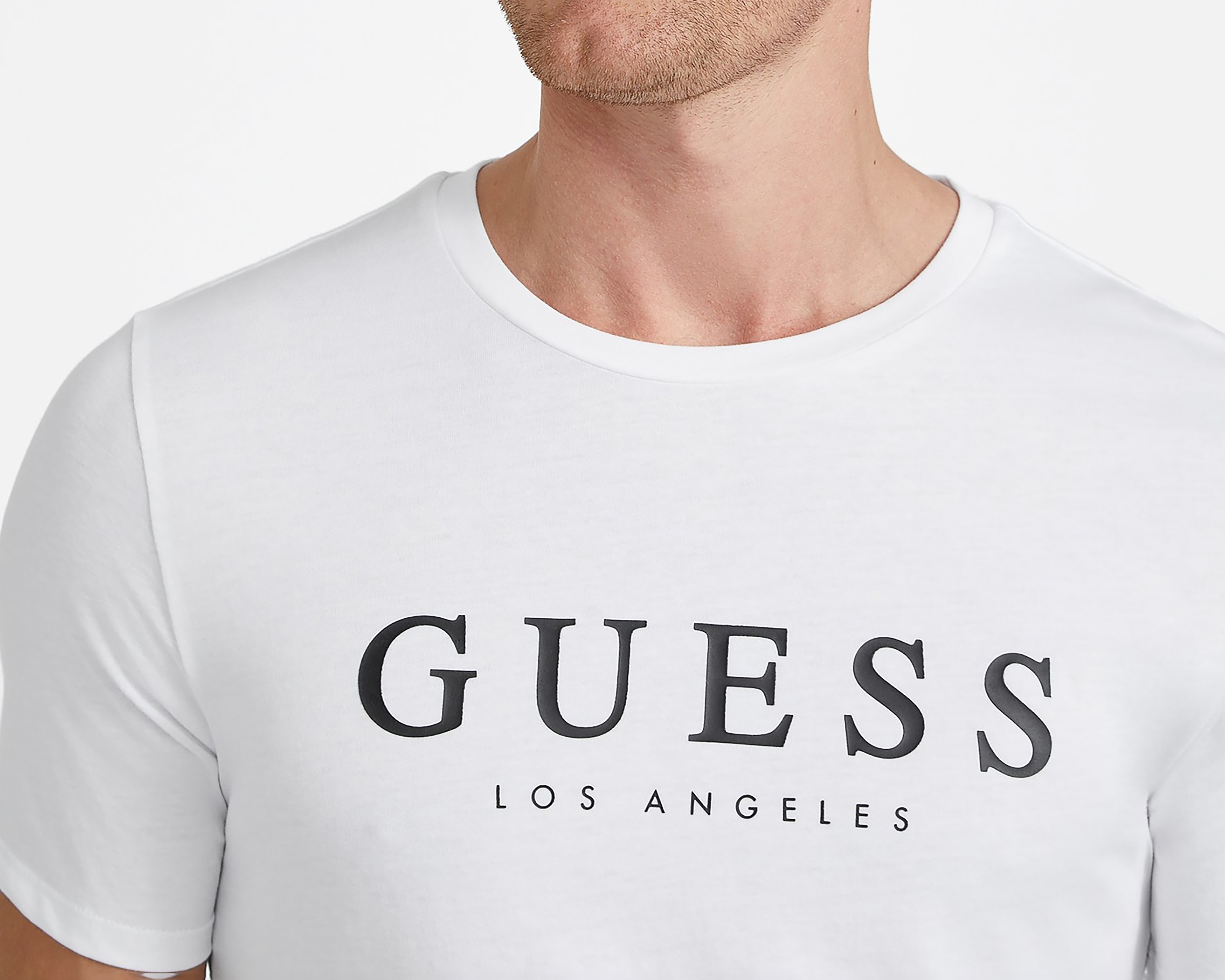 Foto 5 pulgar | Foto 4 | Playera de Cuello Redondo Blanca Guess para Hombre