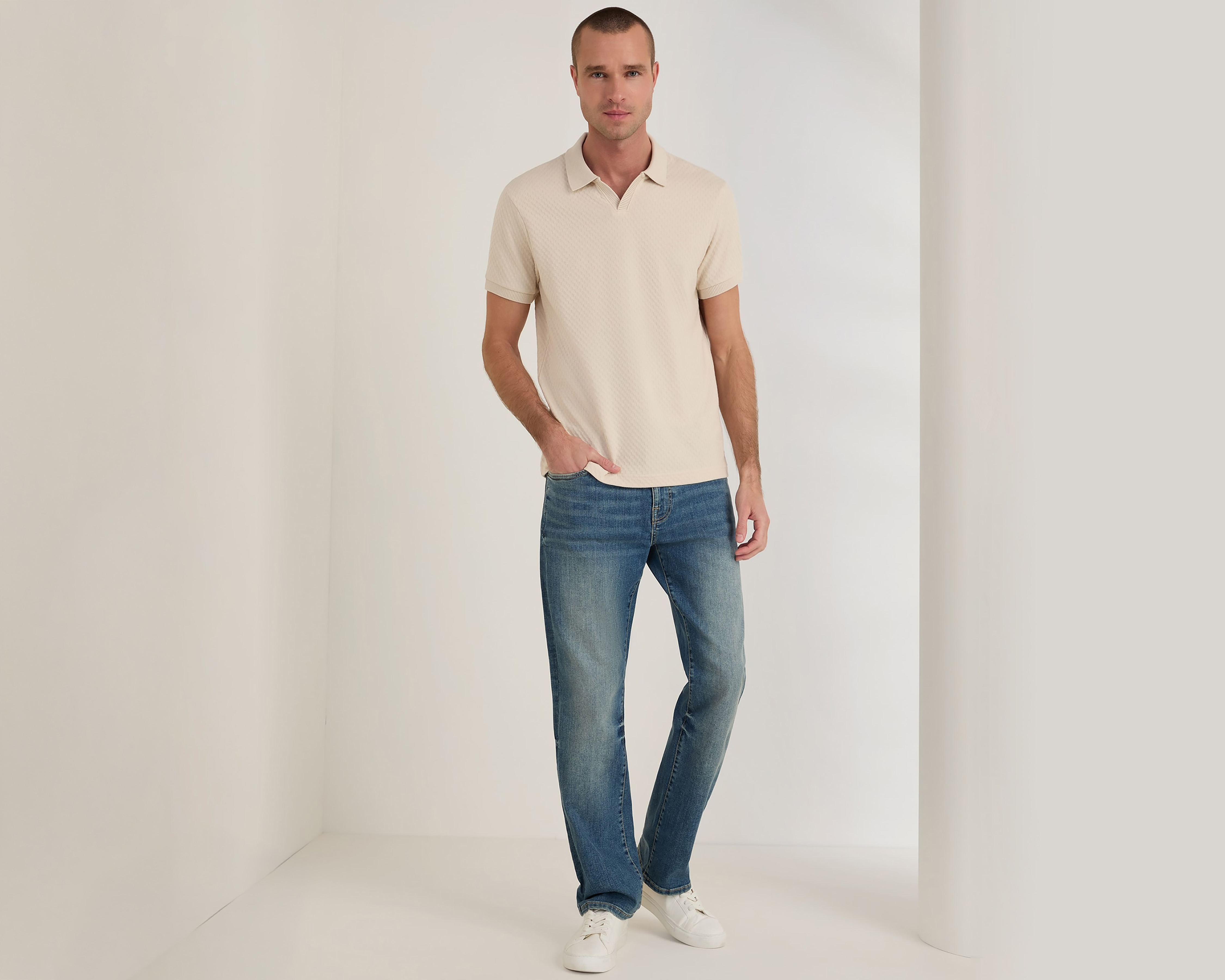 Foto 6 pulgar | Foto 5 | Playera Polo Guess Beige para Hombre