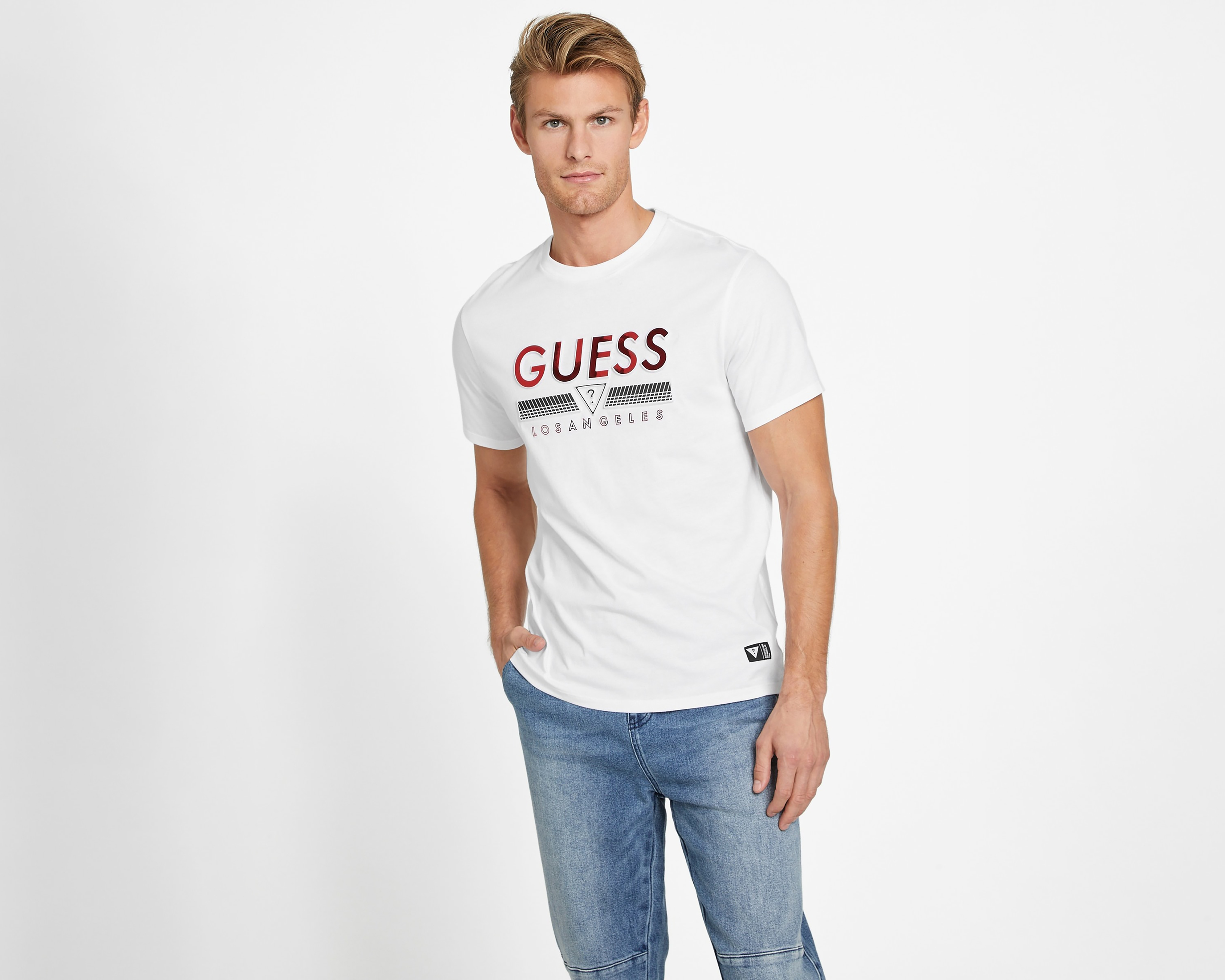 Foto 2 pulgar | Foto 1 | Playera de Cuello Redondo Blanca Guess para Hombre