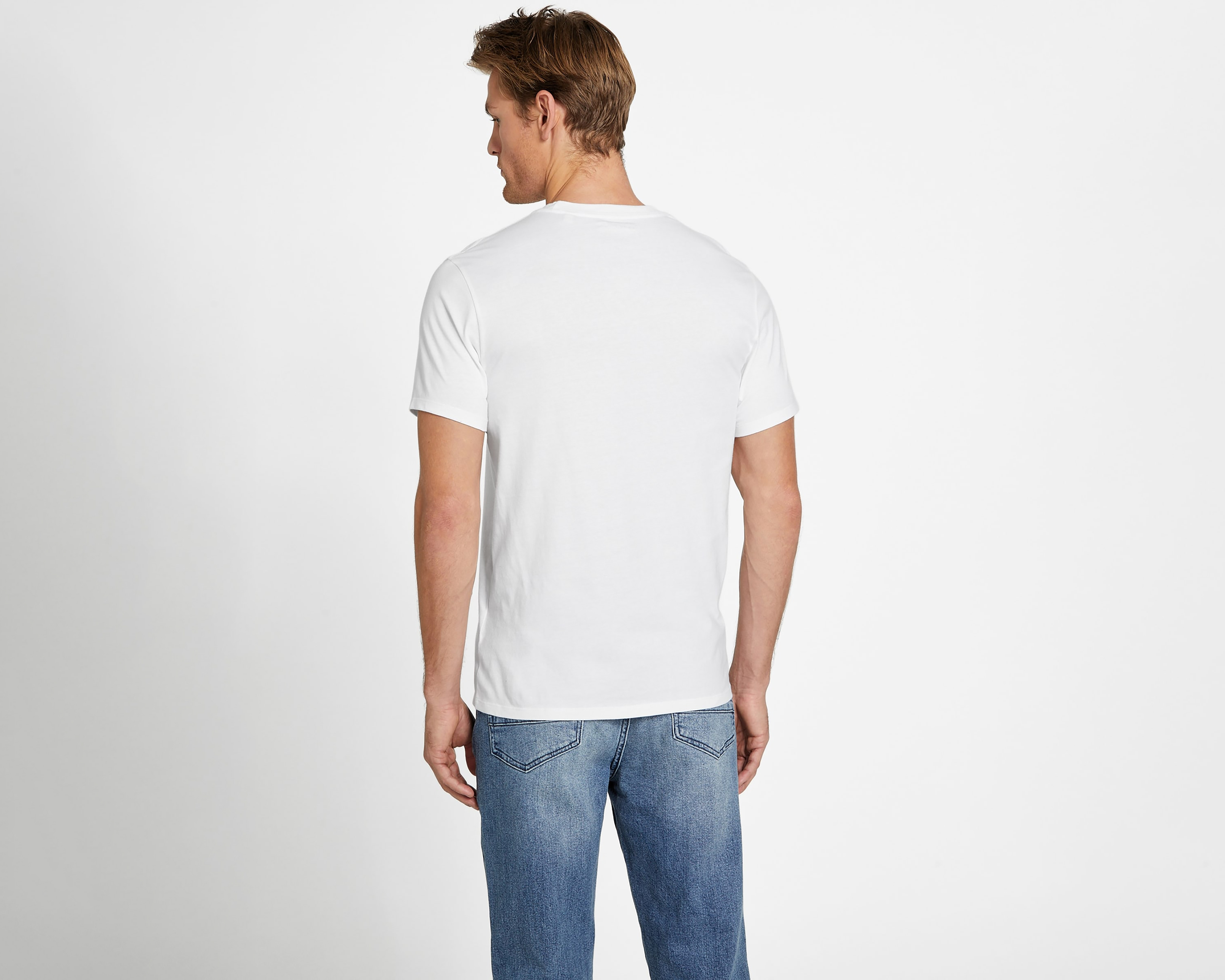 Foto 4 pulgar | Foto 3 | Playera de Cuello Redondo Blanca Guess para Hombre