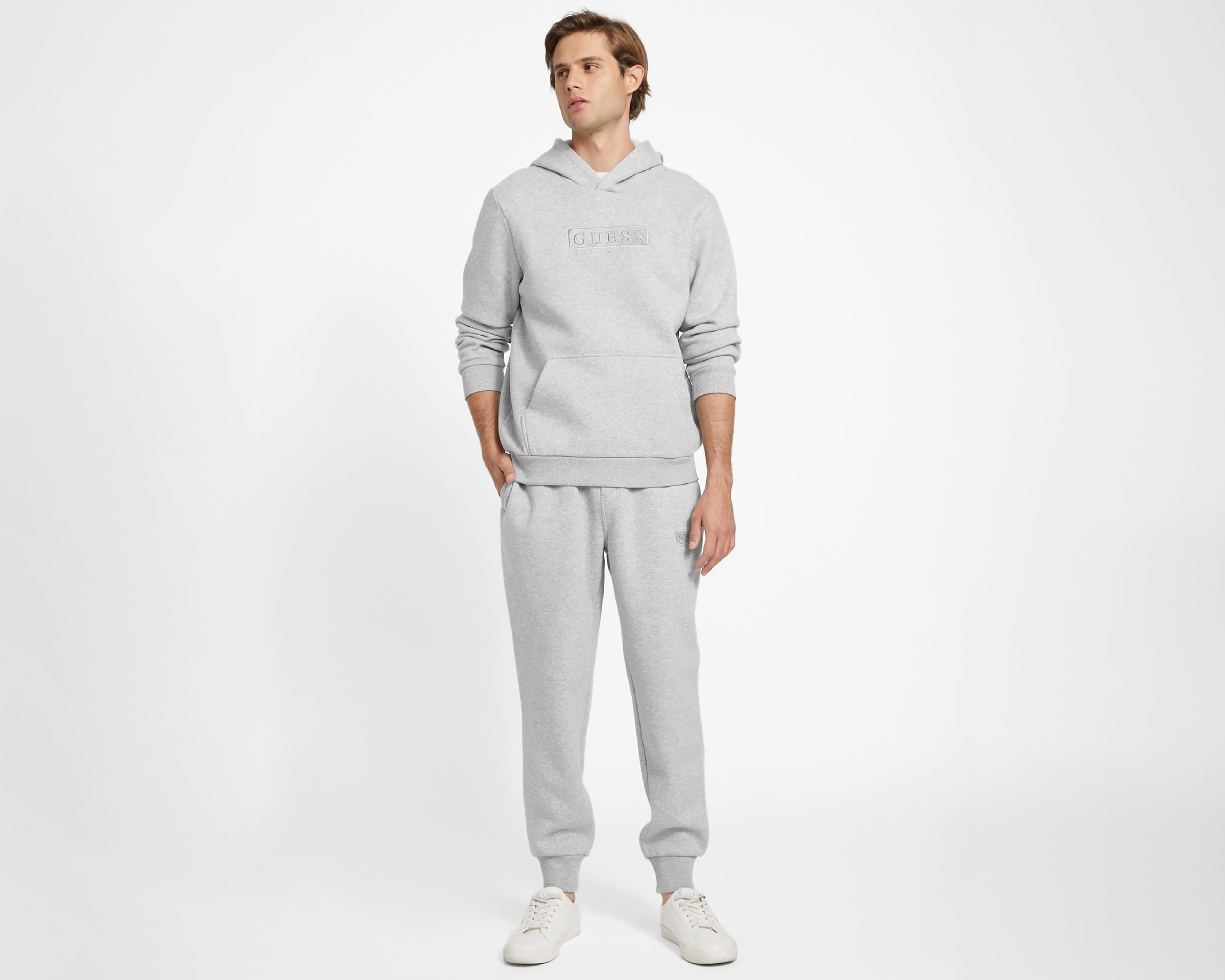 Foto 2 | Foto 2 | Jogger Guess Gris para Hombre