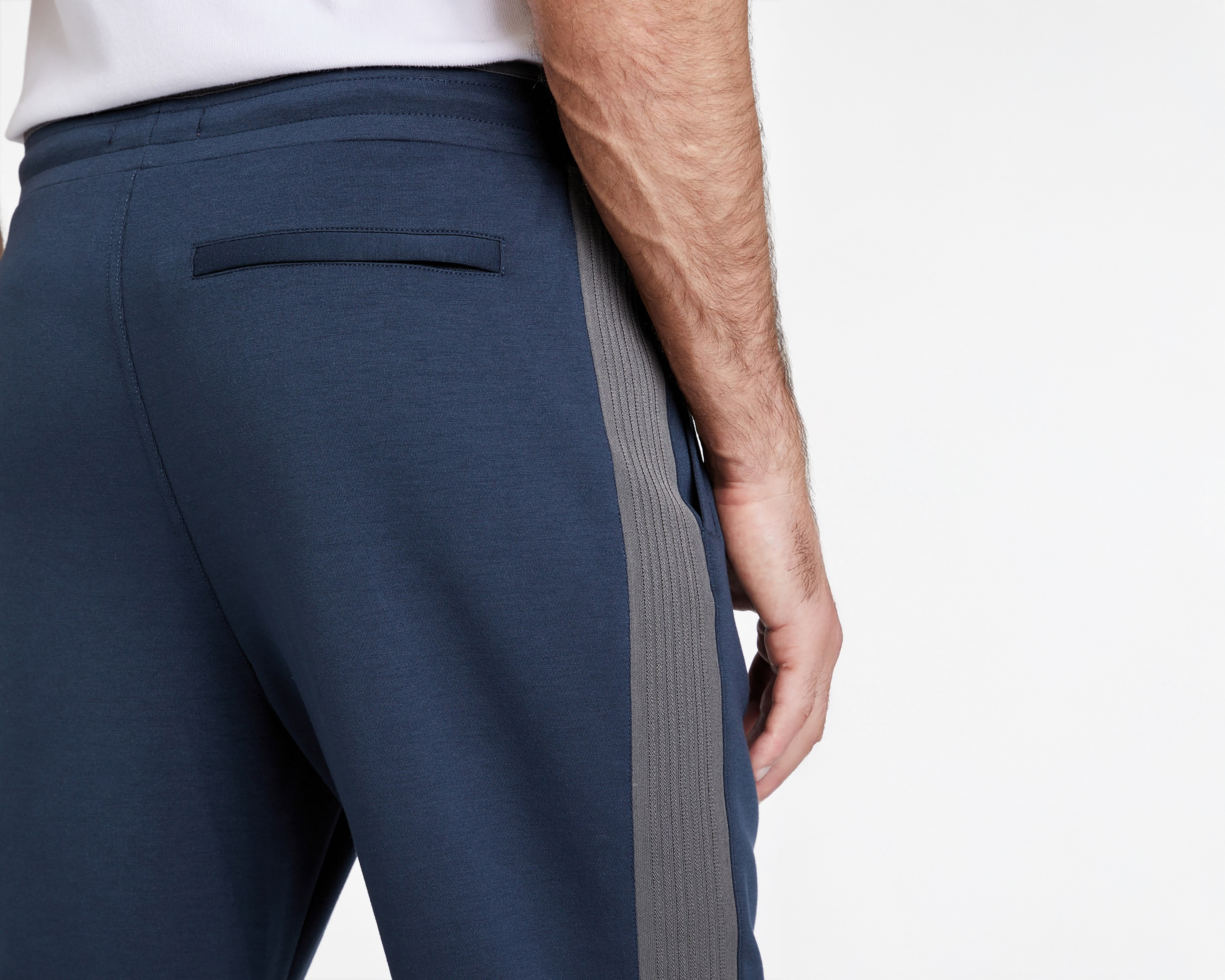 Foto 7 pulgar | Foto 6 | Jogger Guess Azul para Hombre