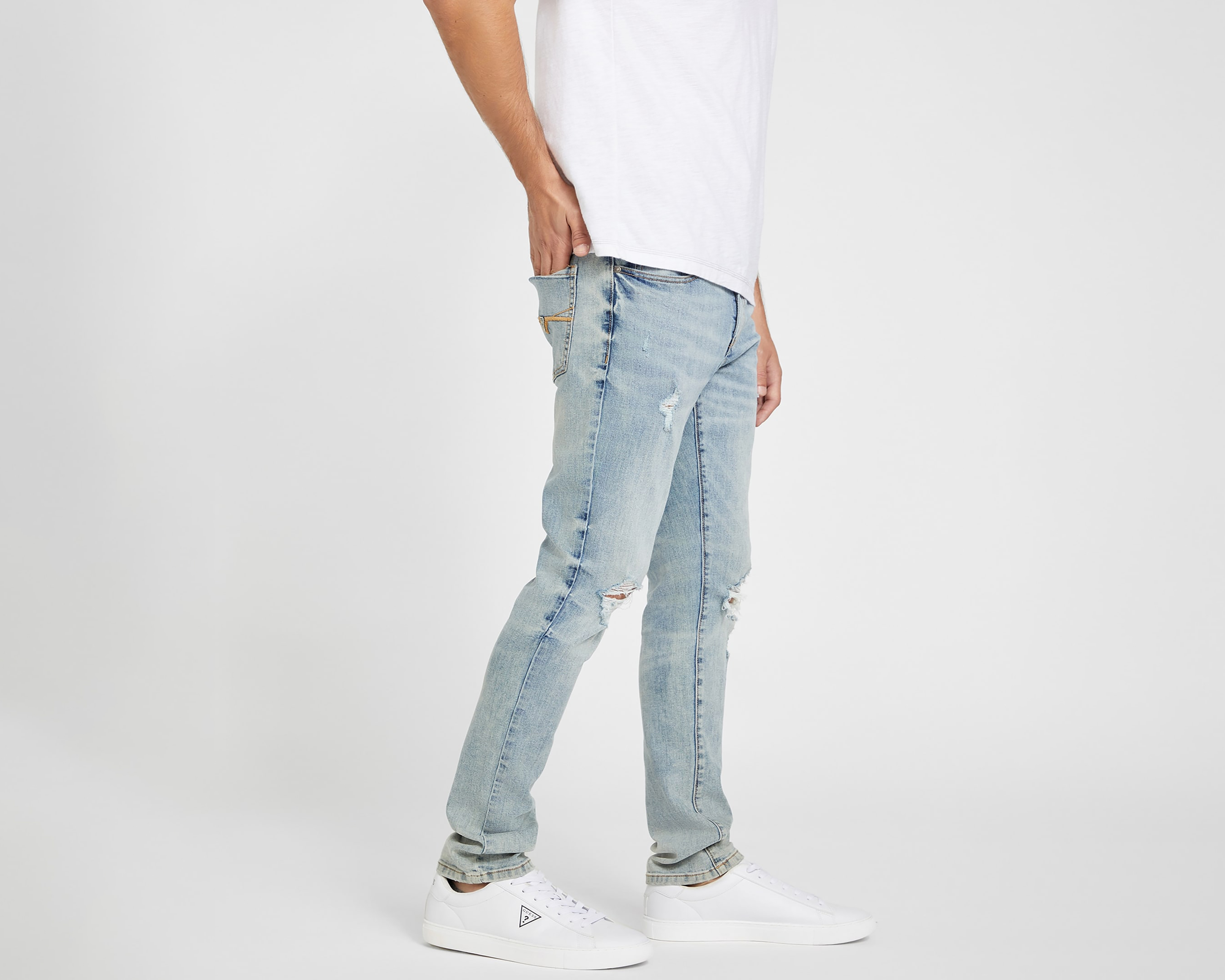 Foto 3 pulgar | Foto 2 | Jeans Skinny Guess para Hombre