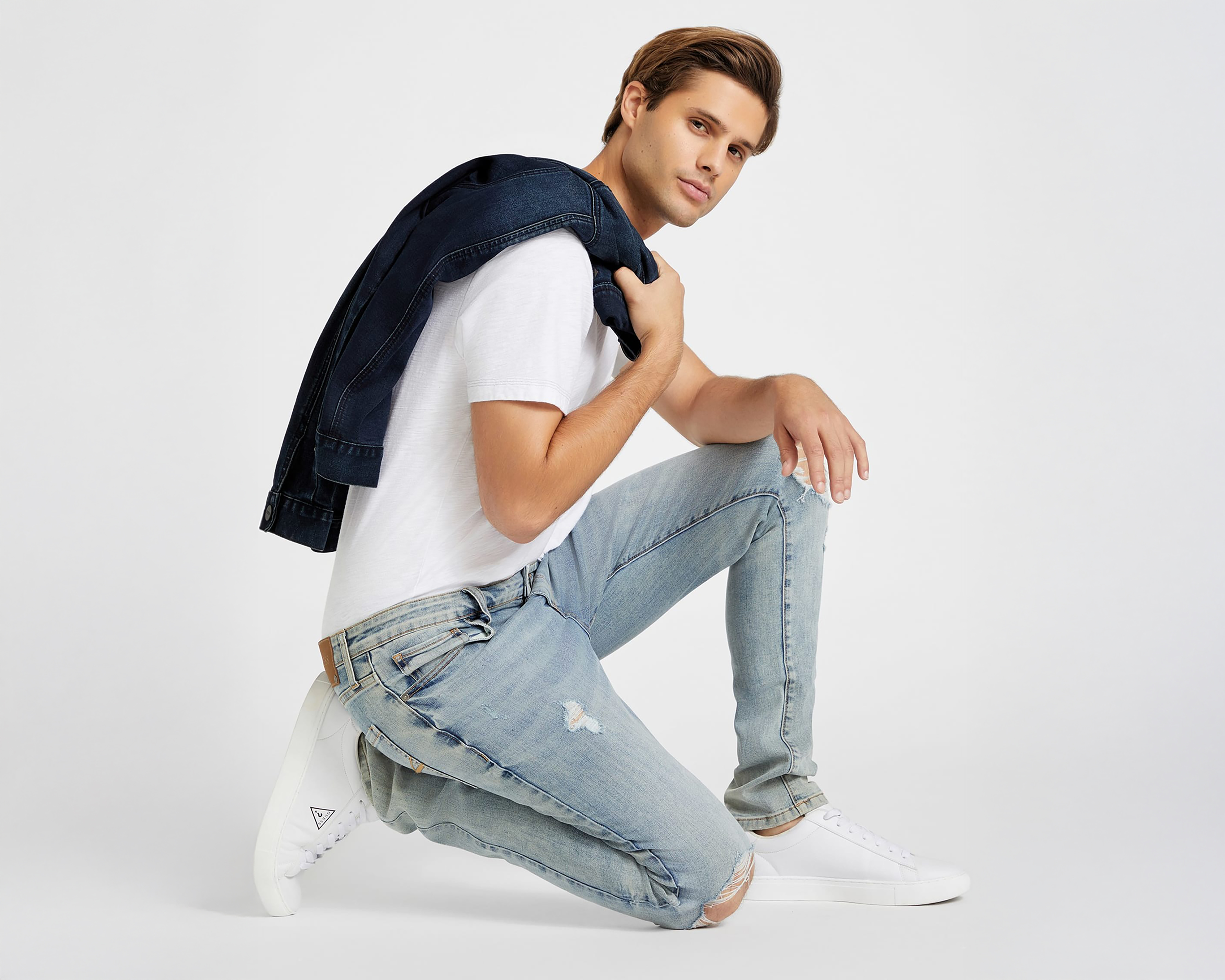 Foto 5 pulgar | Foto 4 | Jeans Skinny Guess para Hombre