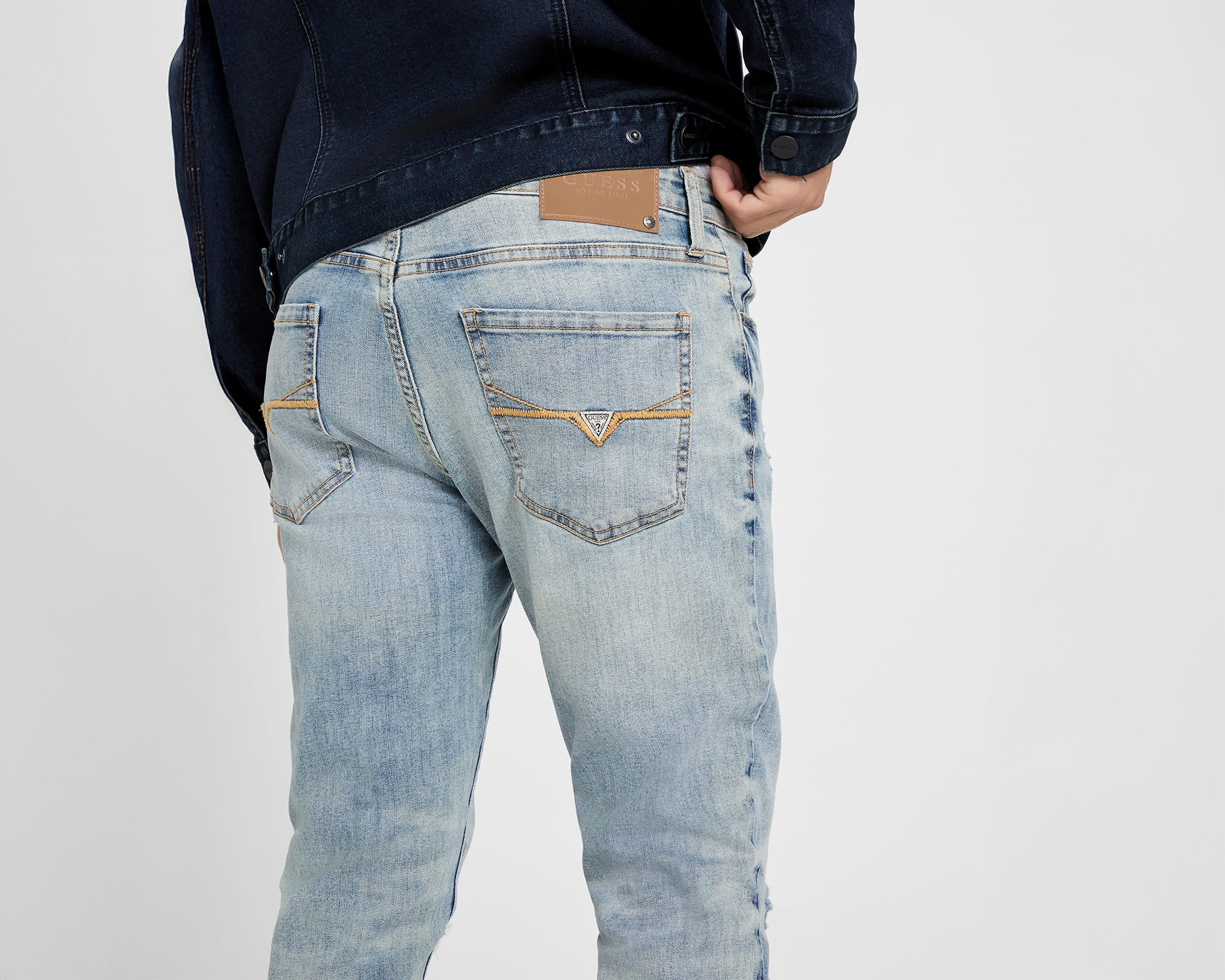 Foto 7 pulgar | Foto 6 | Jeans Skinny Guess para Hombre
