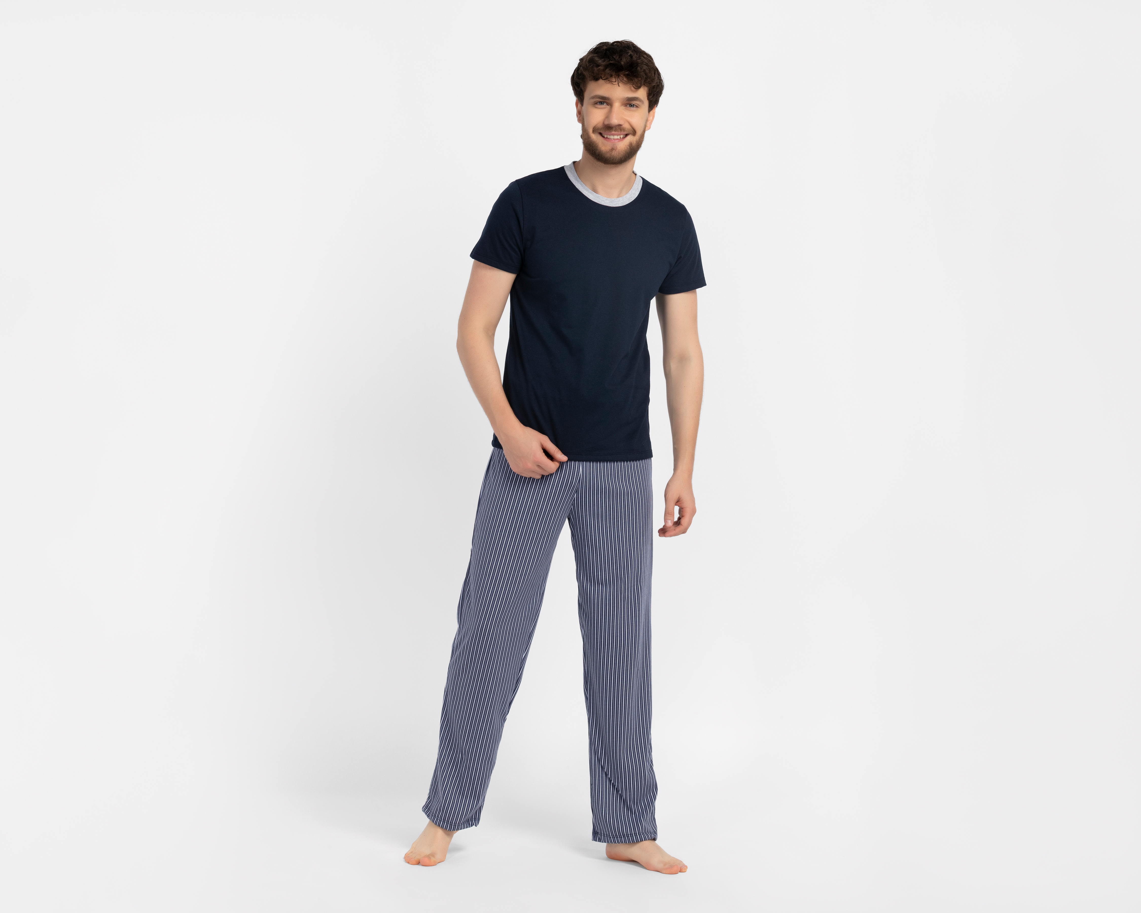 Foto 2 pulgar | Foto 1 | Pijama Ted Lapidus para Hombre