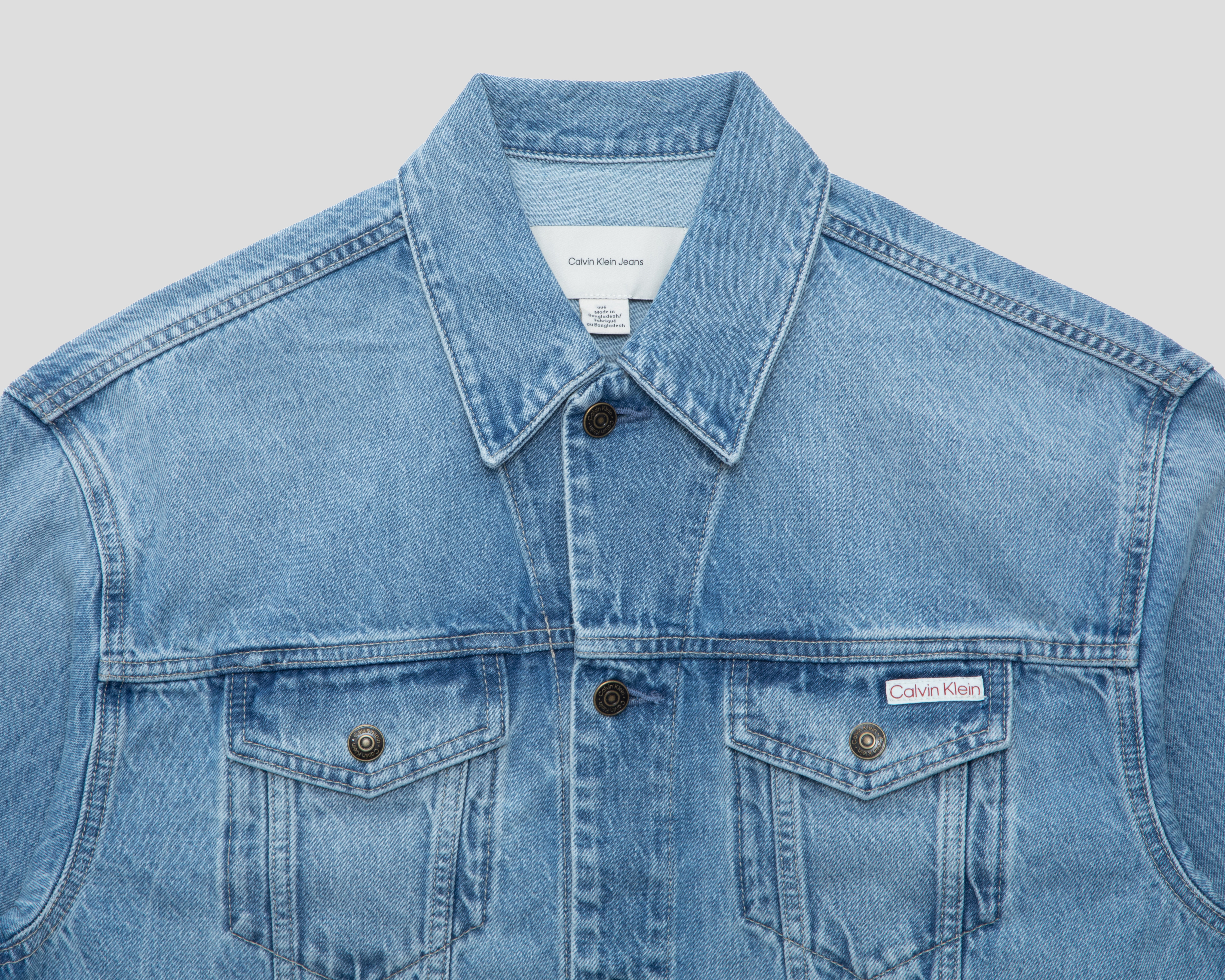 Foto 4 pulgar | Foto 3 | Chamarra Trucker de Mezclilla Calvin Klein para Hombre