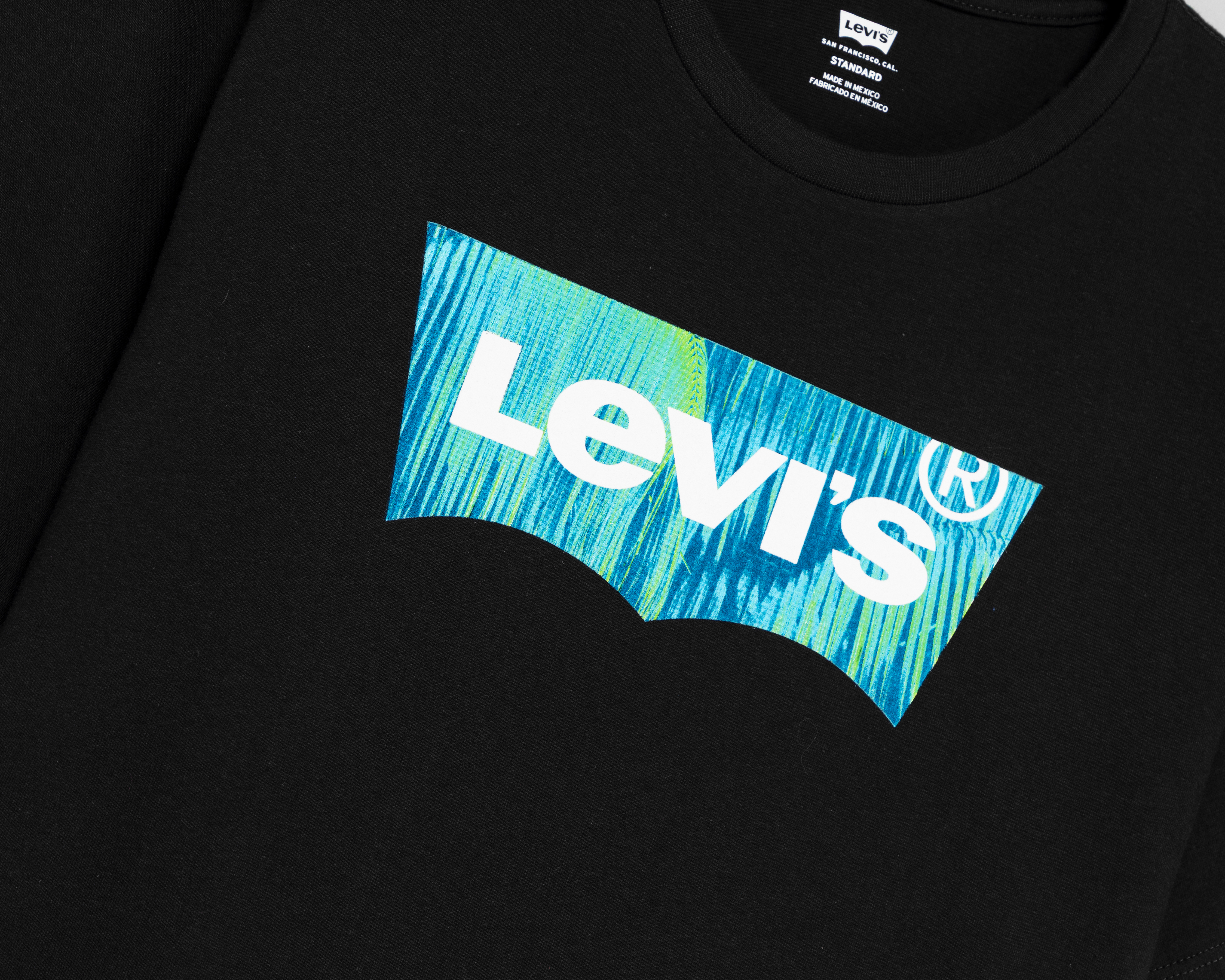 Foto 4 pulgar | Foto 3 | Playera de Cuello Redondo Negra Levi's para Hombre