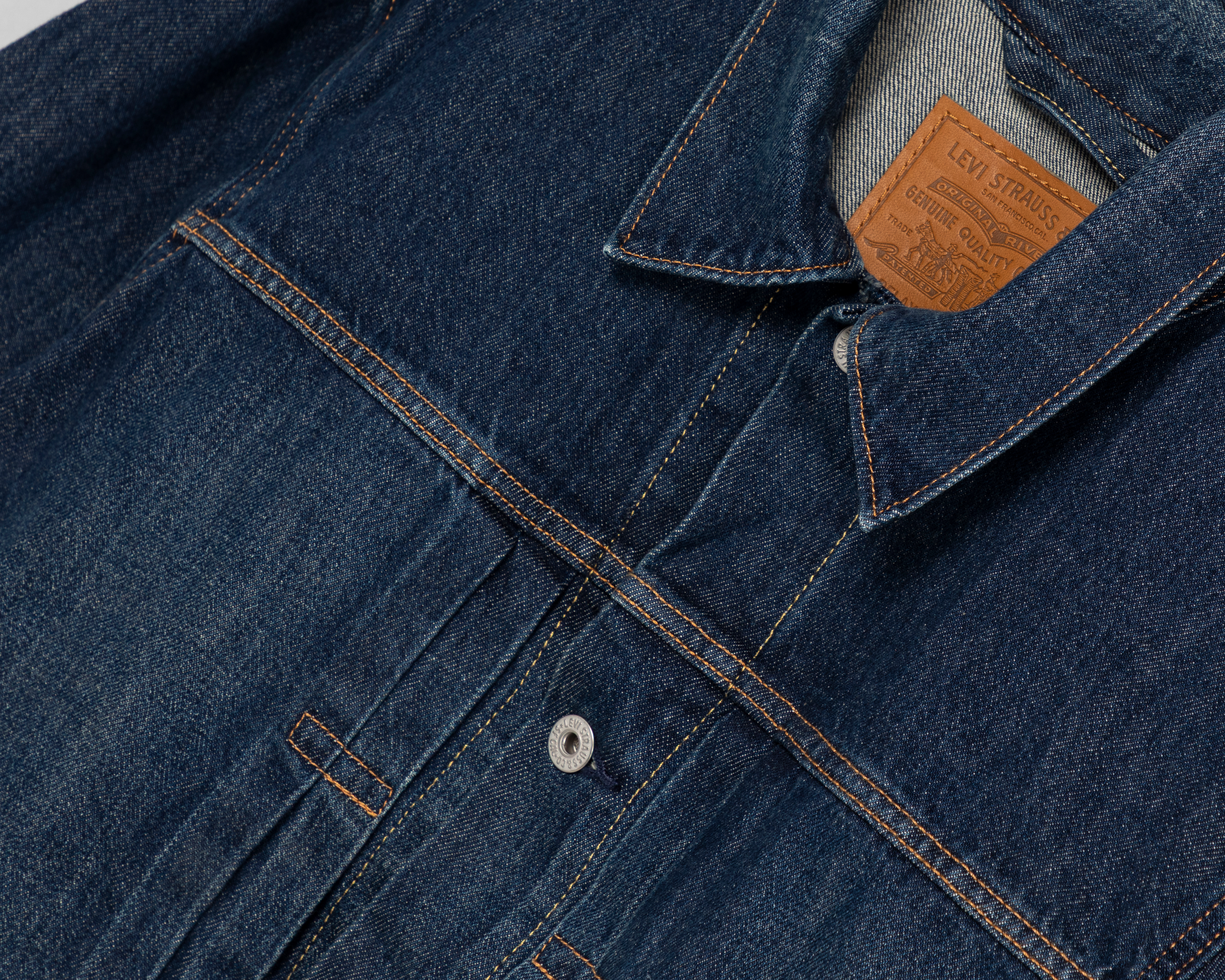 Foto 4 pulgar | Foto 3 | Chamarra Trucker Levi's para Hombre