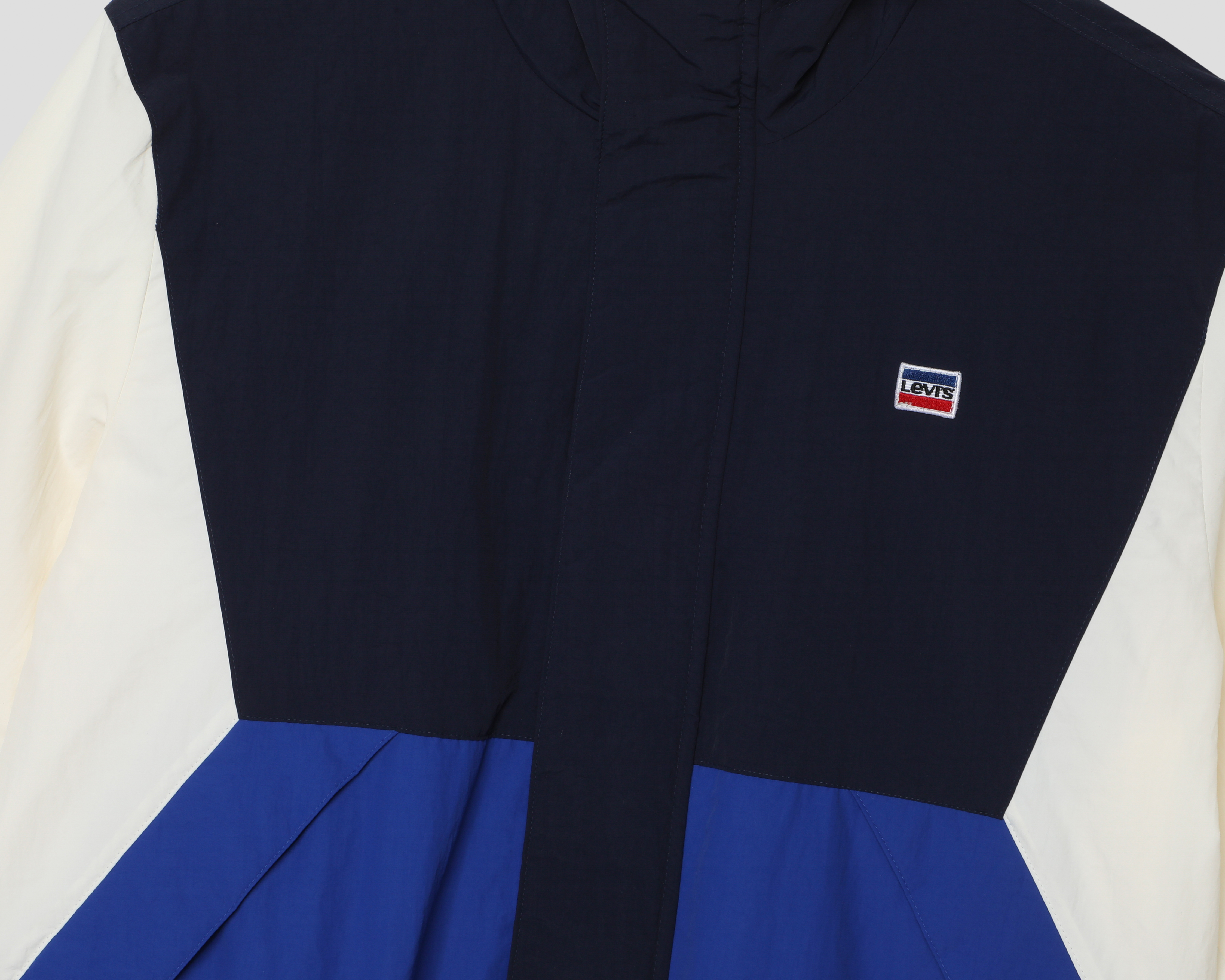 Foto 4 pulgar | Foto 3 | Chamarra con Capucha Levi's para Hombre