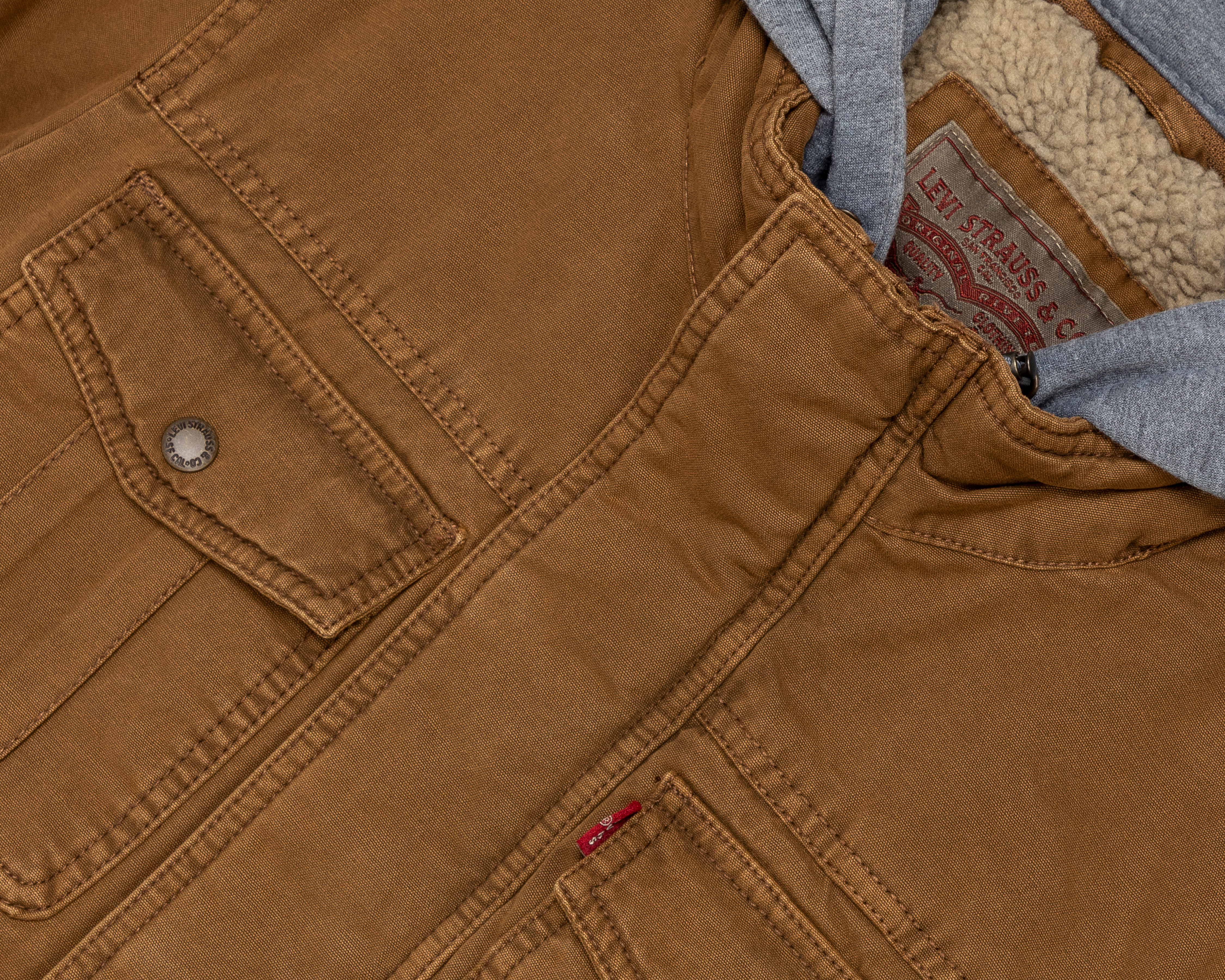 Foto 4 pulgar | Foto 3 | Chamarra con Capucha Levi's para Hombre