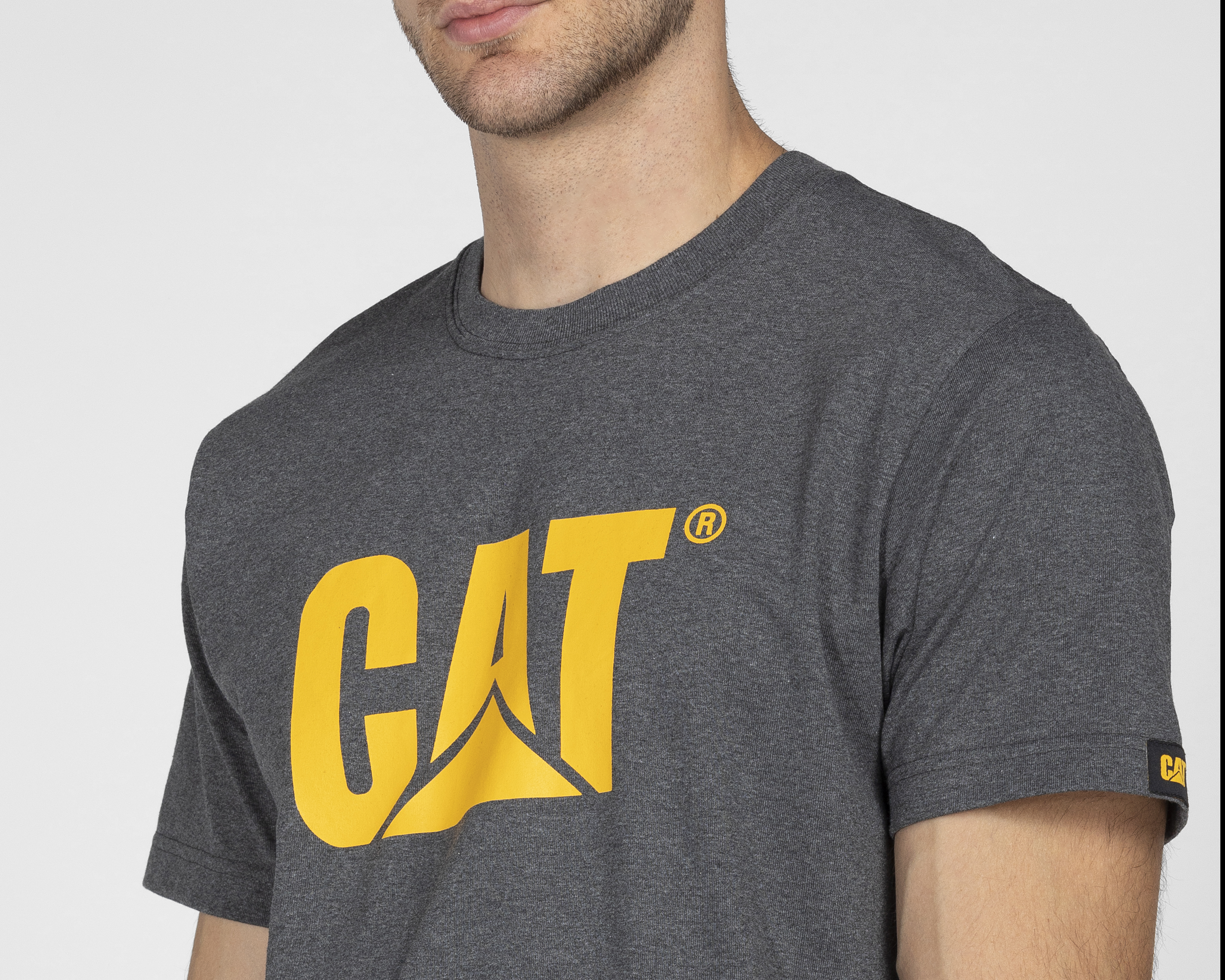 Foto 4 pulgar | Foto 3 | Playera CAT Cuello Redondo