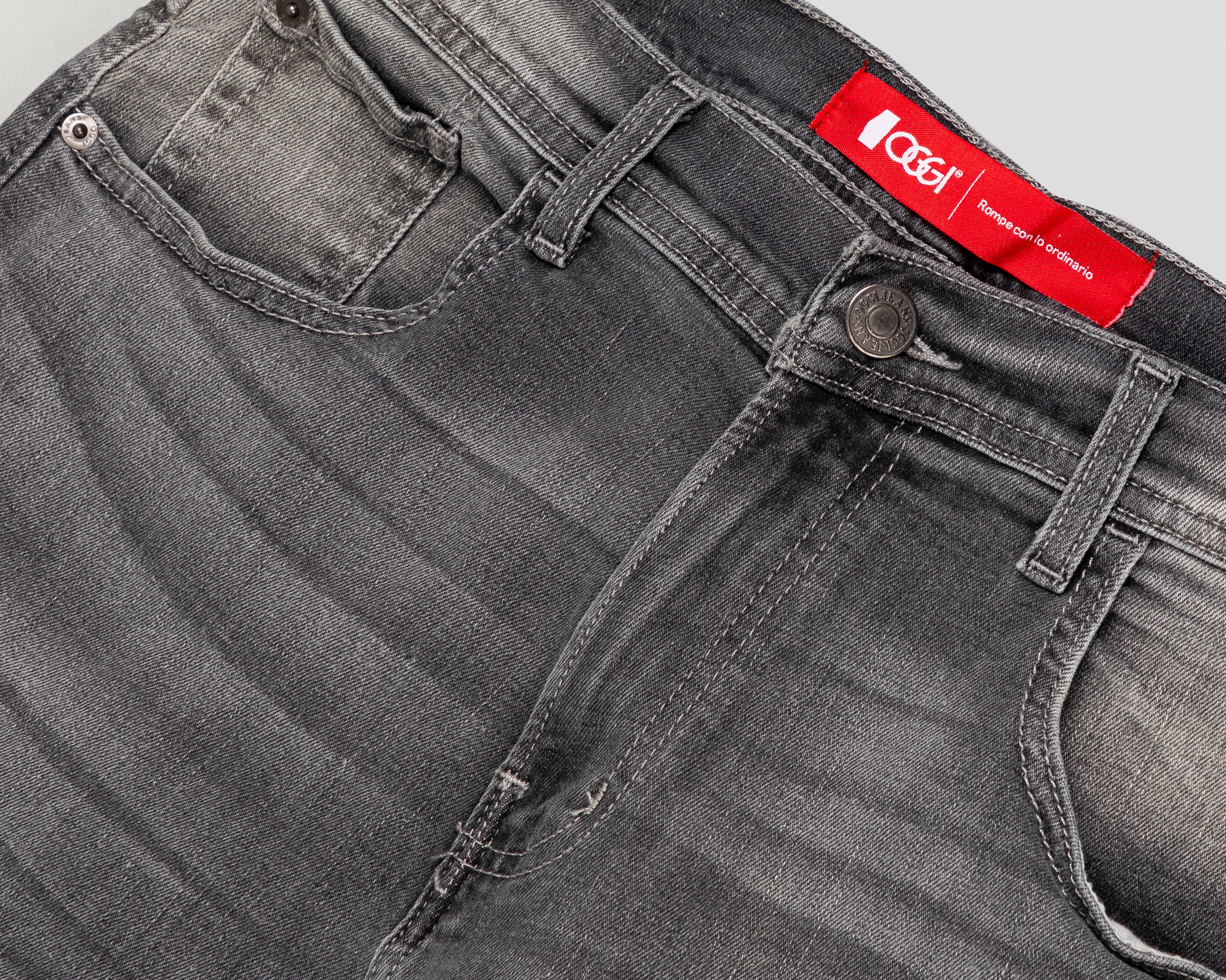 Foto 4 pulgar | Foto 3 | Short Oggi para Hombre