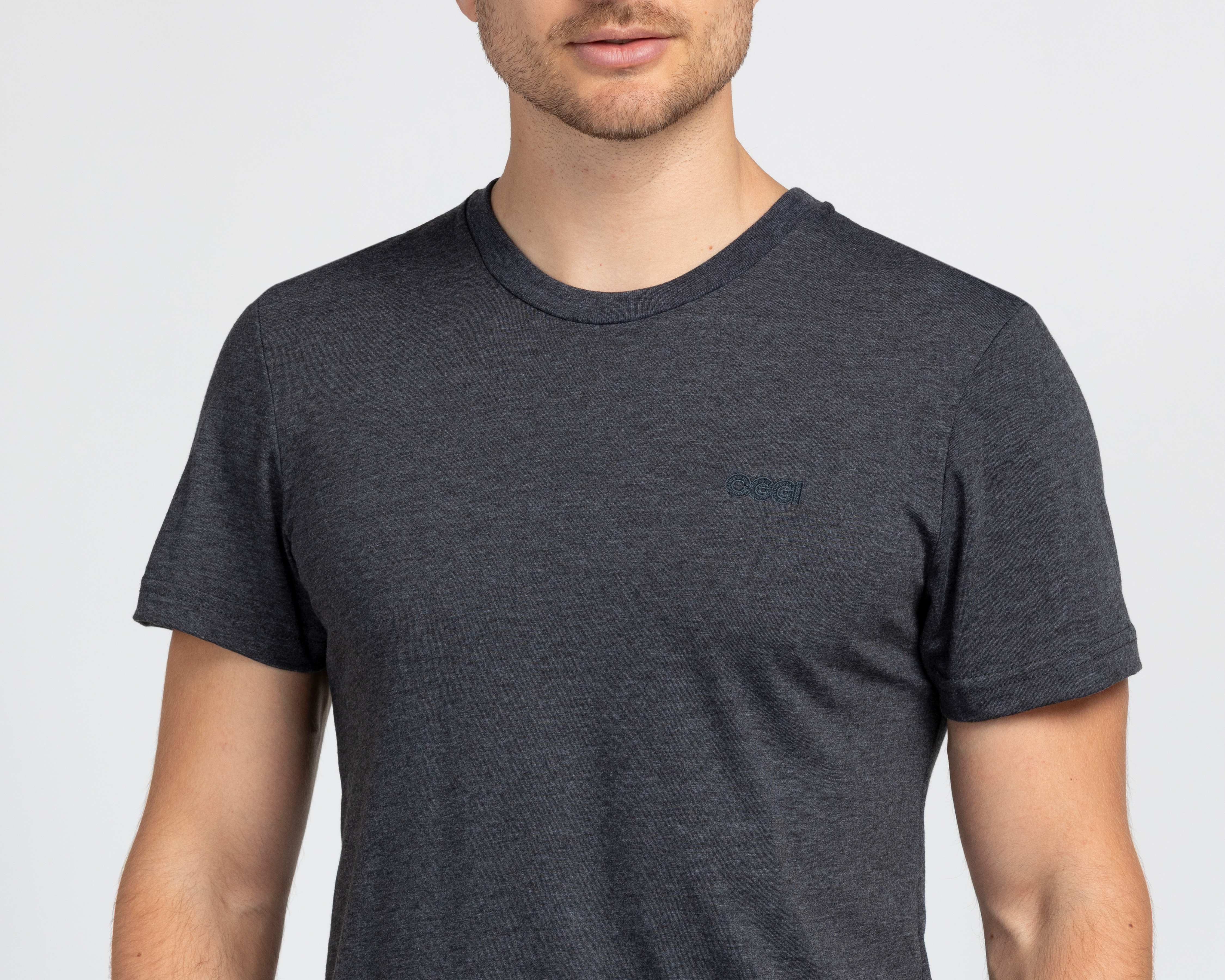 Foto 4 pulgar | Foto 3 | Playera Cuello Redondo Gris Oggi para Hombre