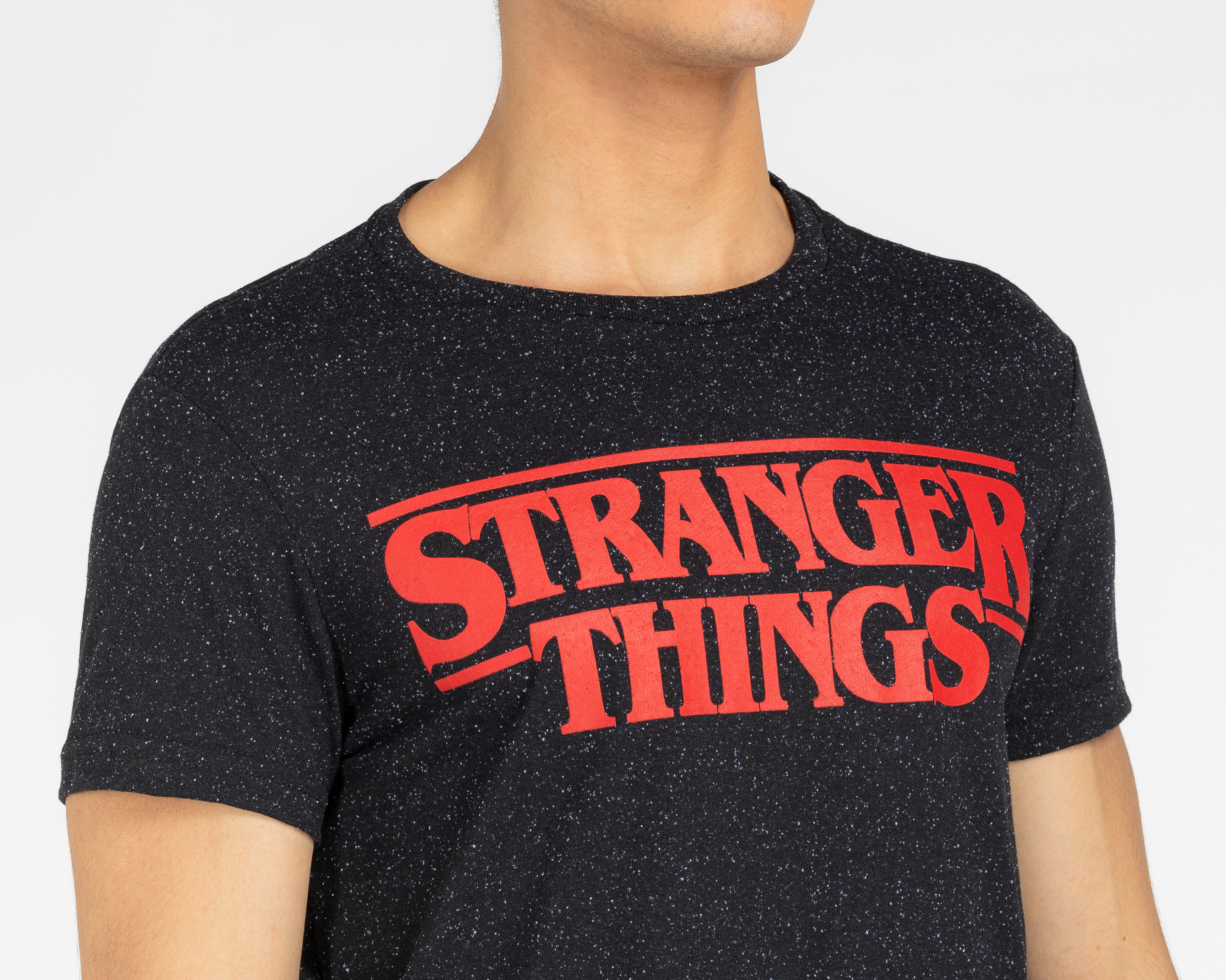 Foto 4 pulgar | Foto 3 | Playera Stranger Things Cuello Redondo