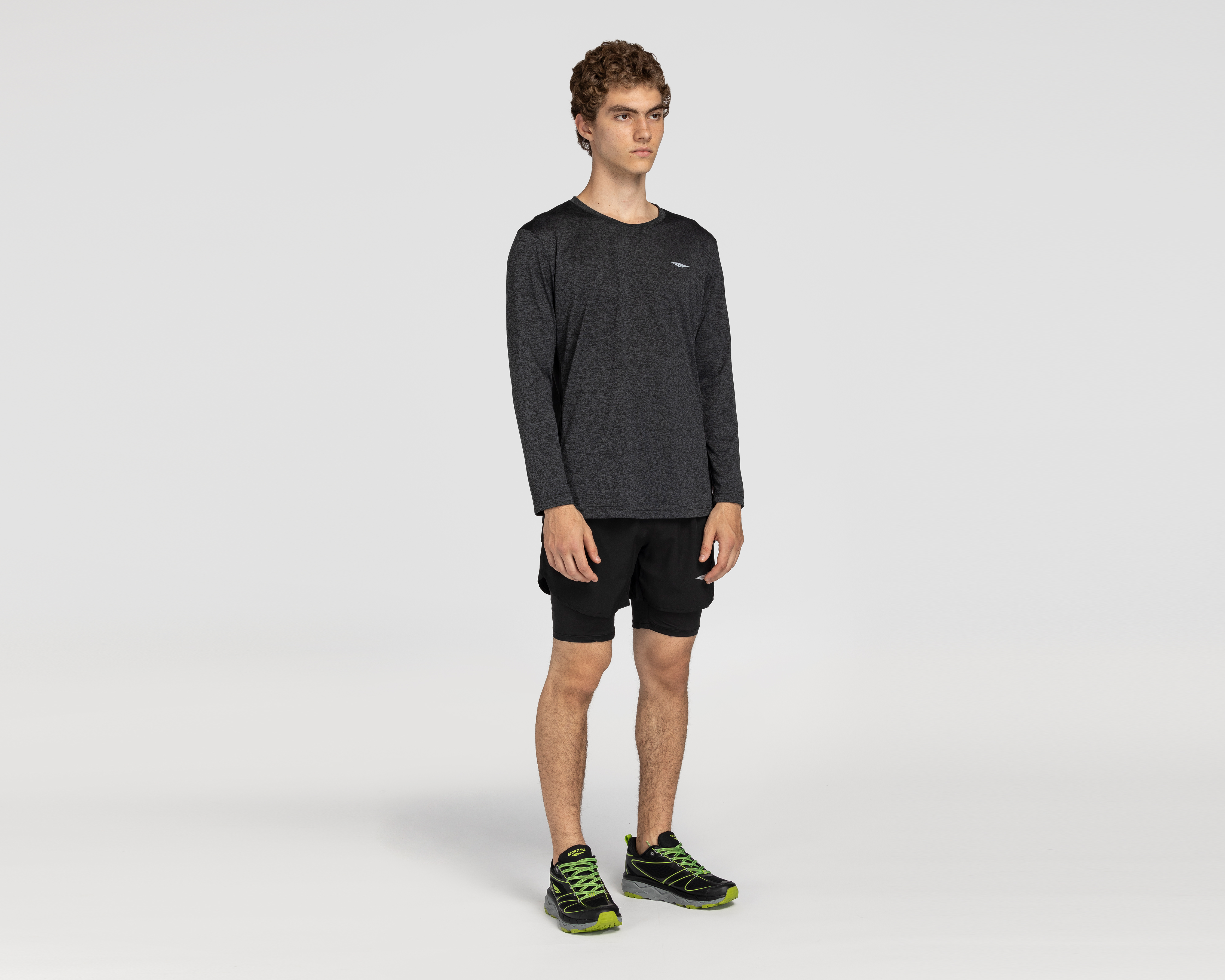 Foto 2 pulgar | Foto 1 | Short Sportline para Correr