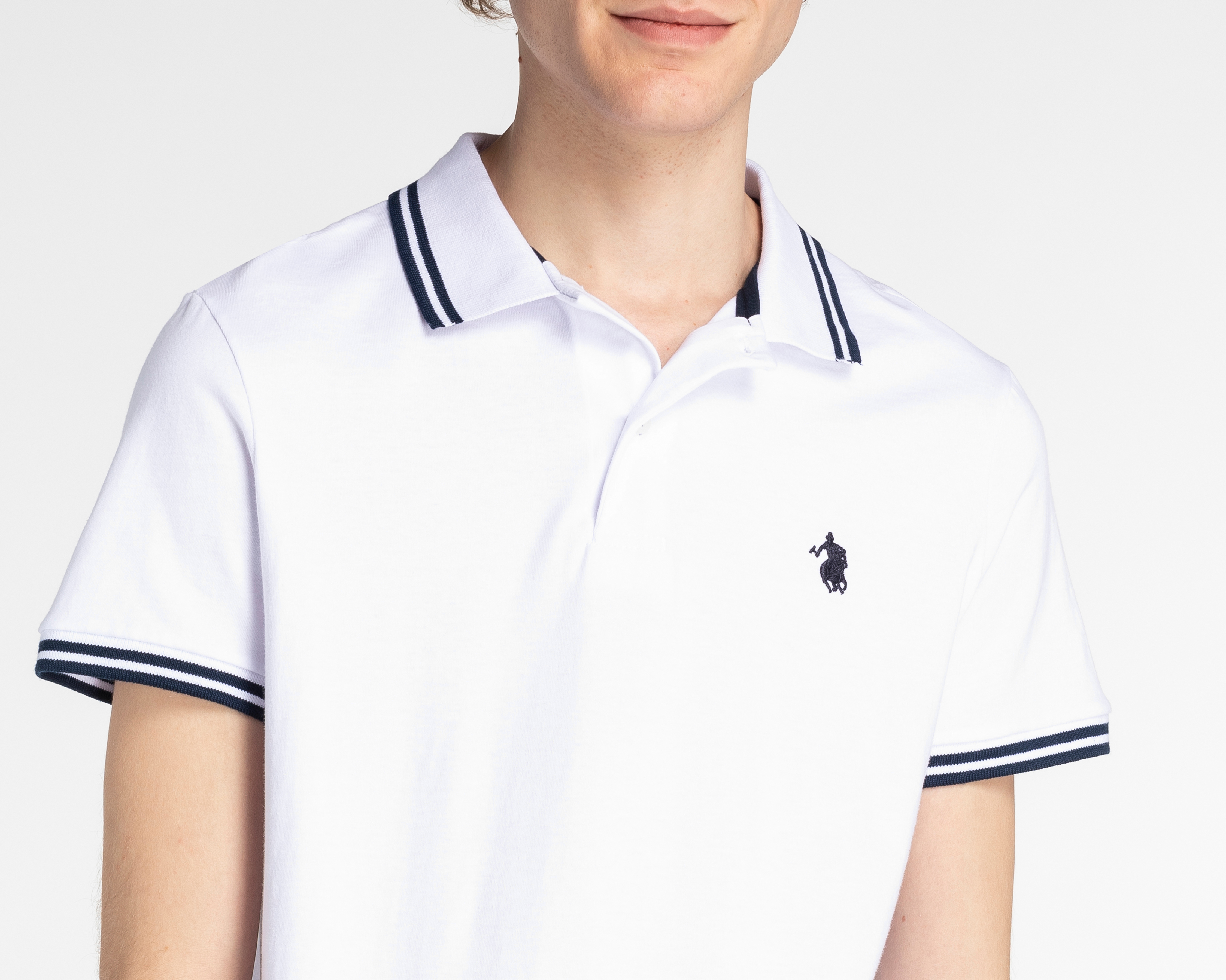 Foto 4 pulgar | Foto 3 | Playera Polo Unión Club Blanca para Hombre