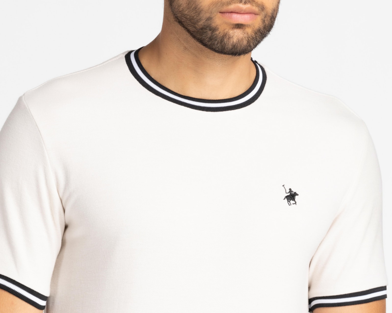 Foto 4 pulgar | Foto 3 | Playera York Team Polo Club Cuello Redondo