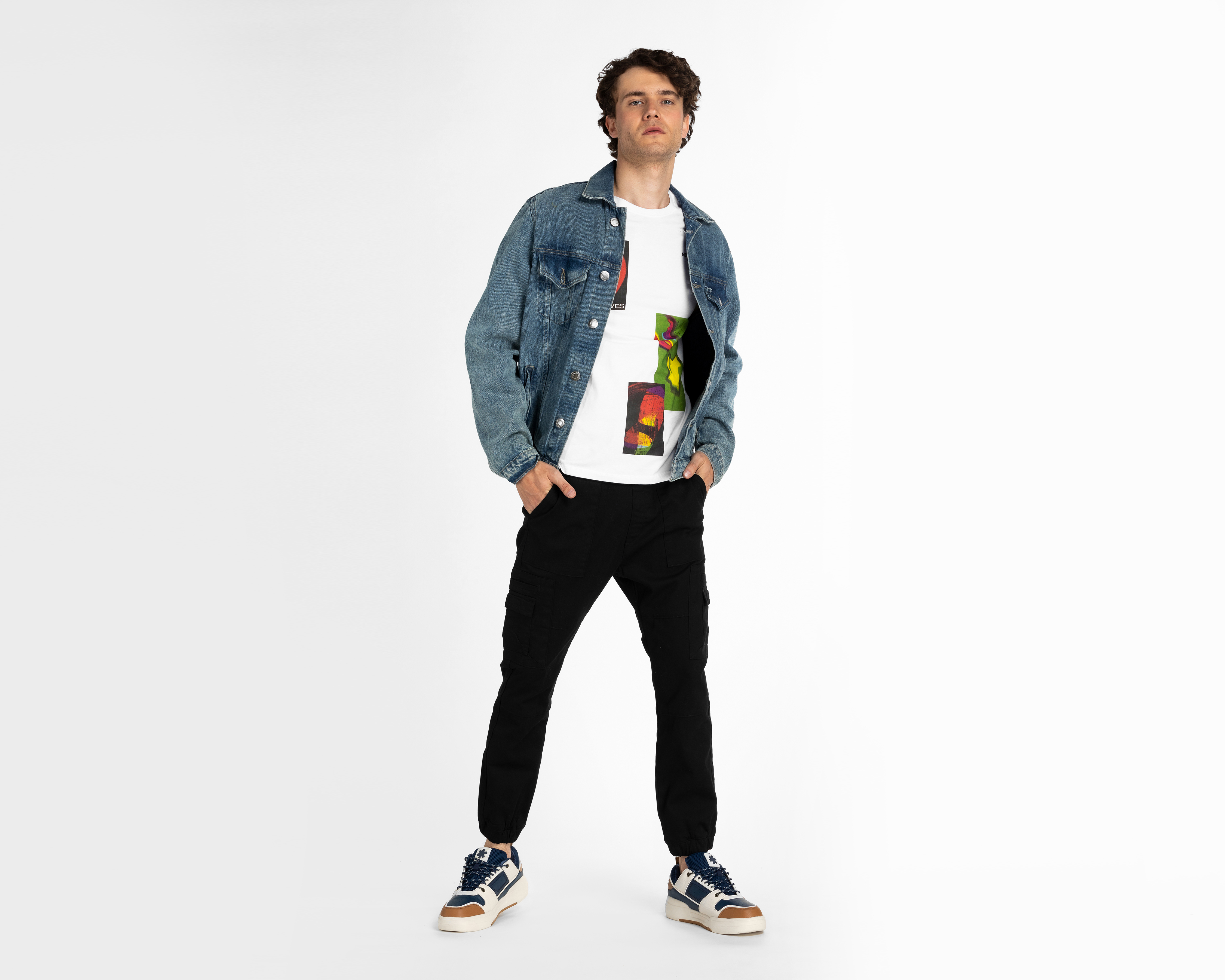 Foto 3 pulgar | Foto 2 | Jogger Neo*City Regular