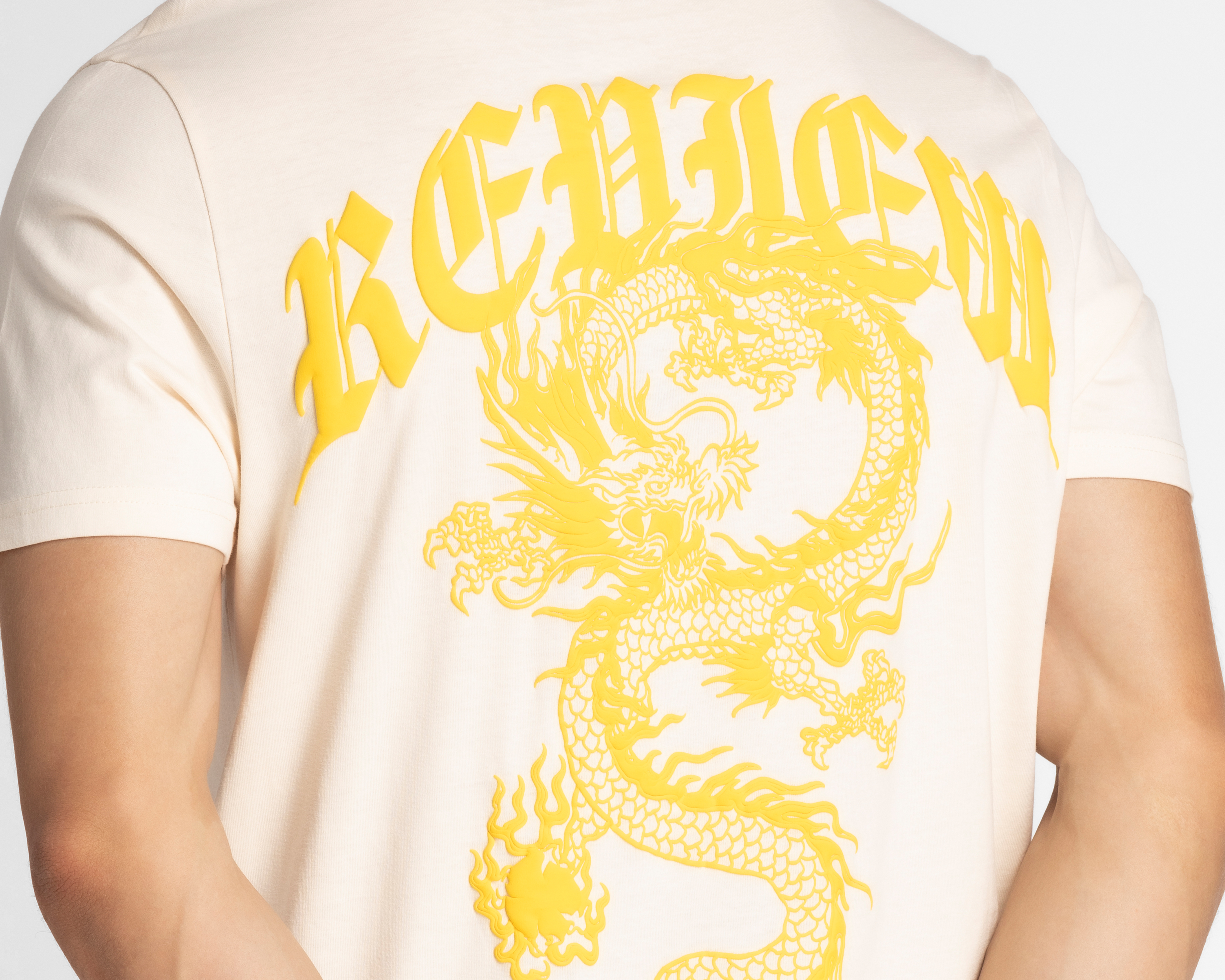 Foto 6 pulgar | Foto 5 | Playera Neo*City Cuello Redondo