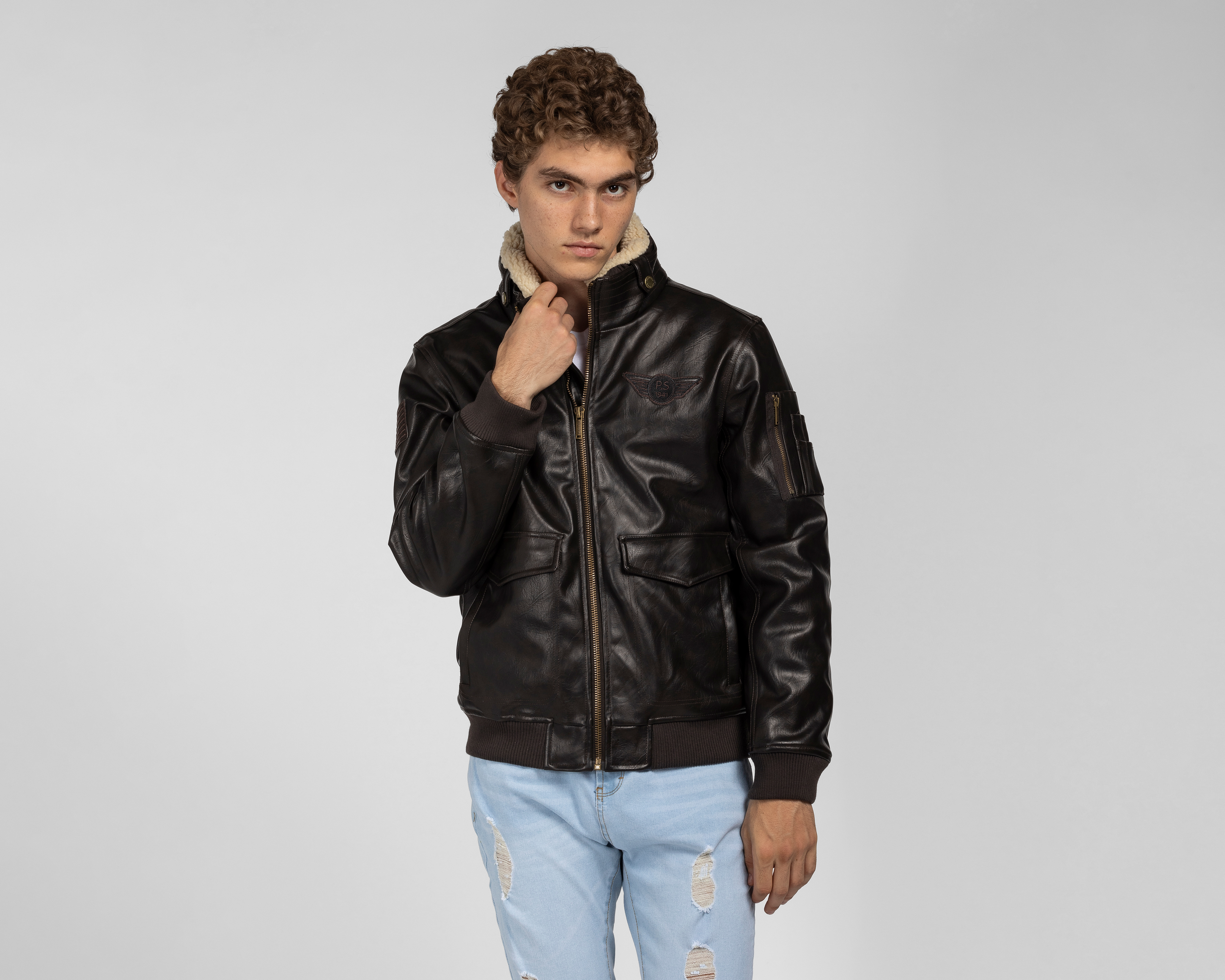 Foto 2 pulgar | Foto 1 | Chamarra Porto Sur Cuello Alto