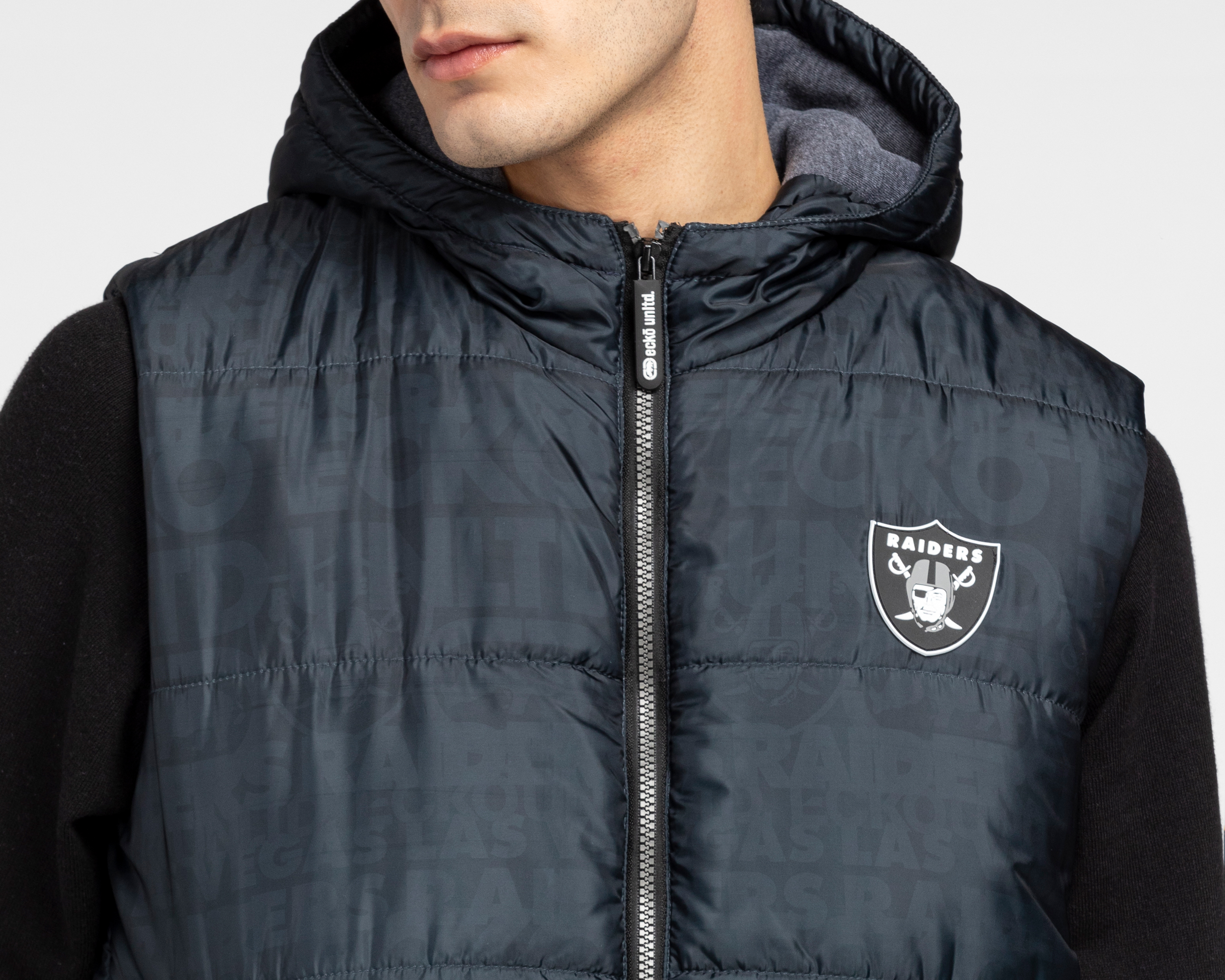 Foto 5 pulgar | Foto 4 | Chaleco Eckó Unltd. Las Vegas Raiders