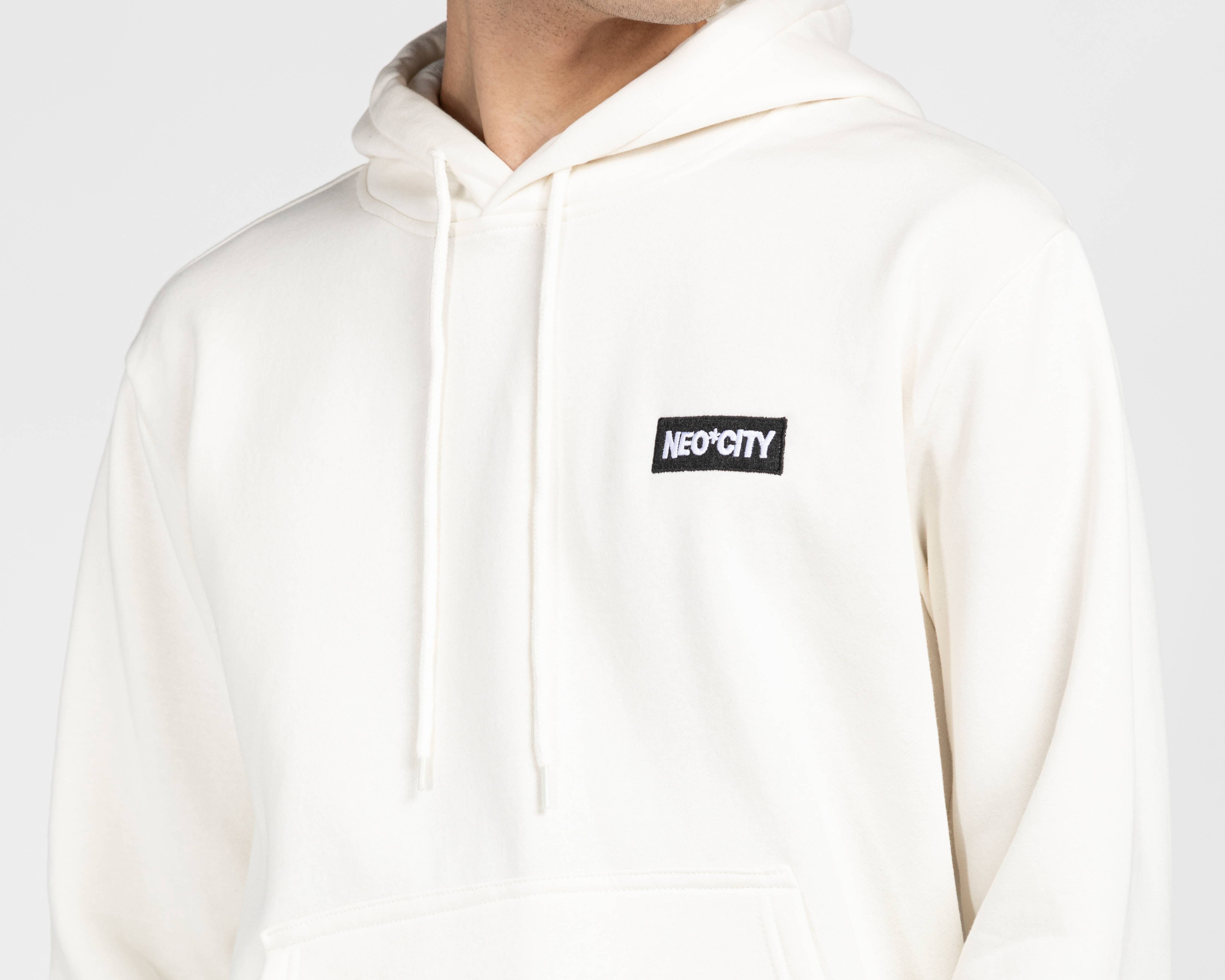 Foto 4 | Foto 4 | Sudadera Neo*City con Capucha