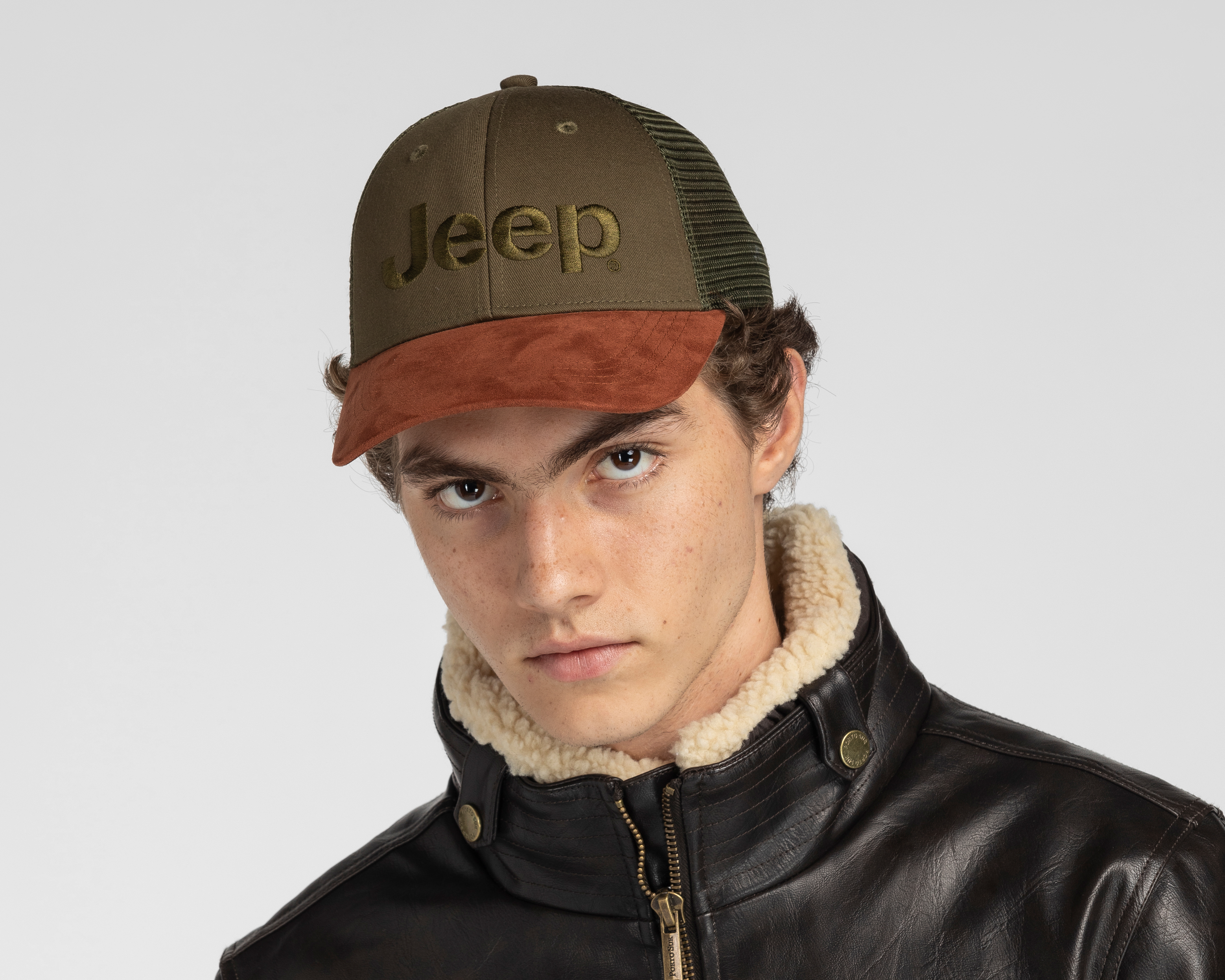 Foto 6 pulgar | Foto 5 | Gorra Jeep