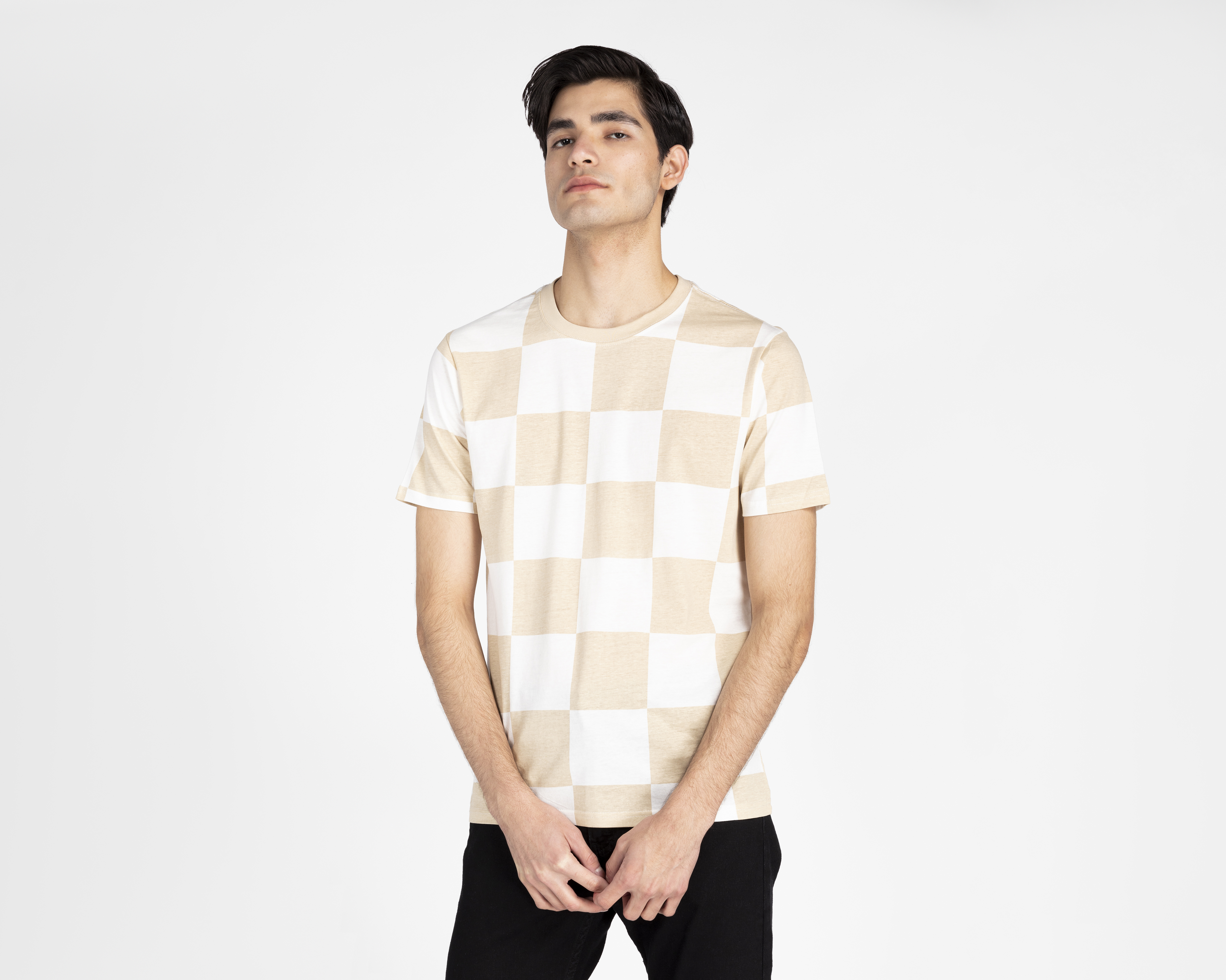 Foto 2 pulgar | Foto 1 | Playera Neo*City Cuello Redondo