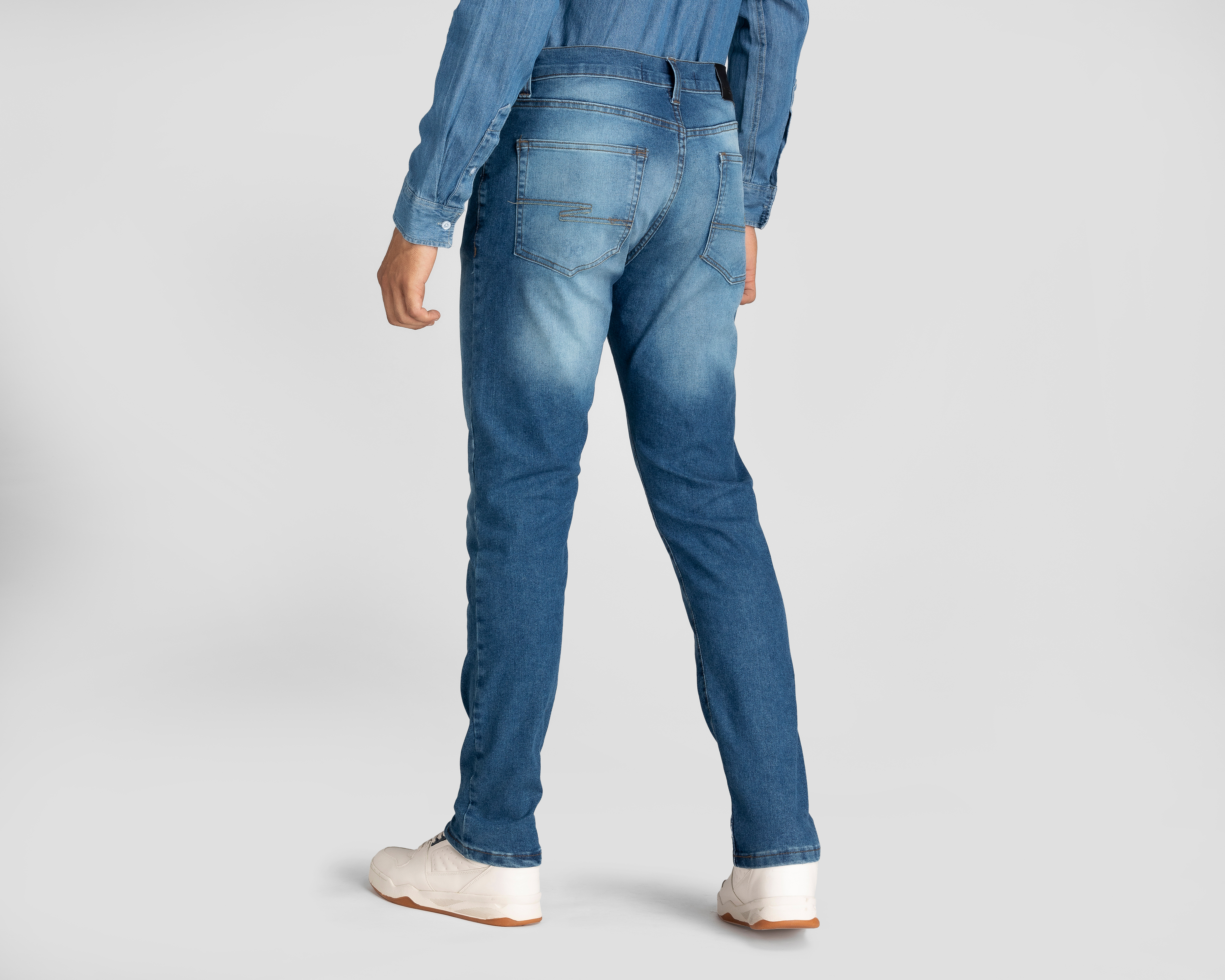 Foto 4 pulgar | Foto 3 | Jeans Slim Refill