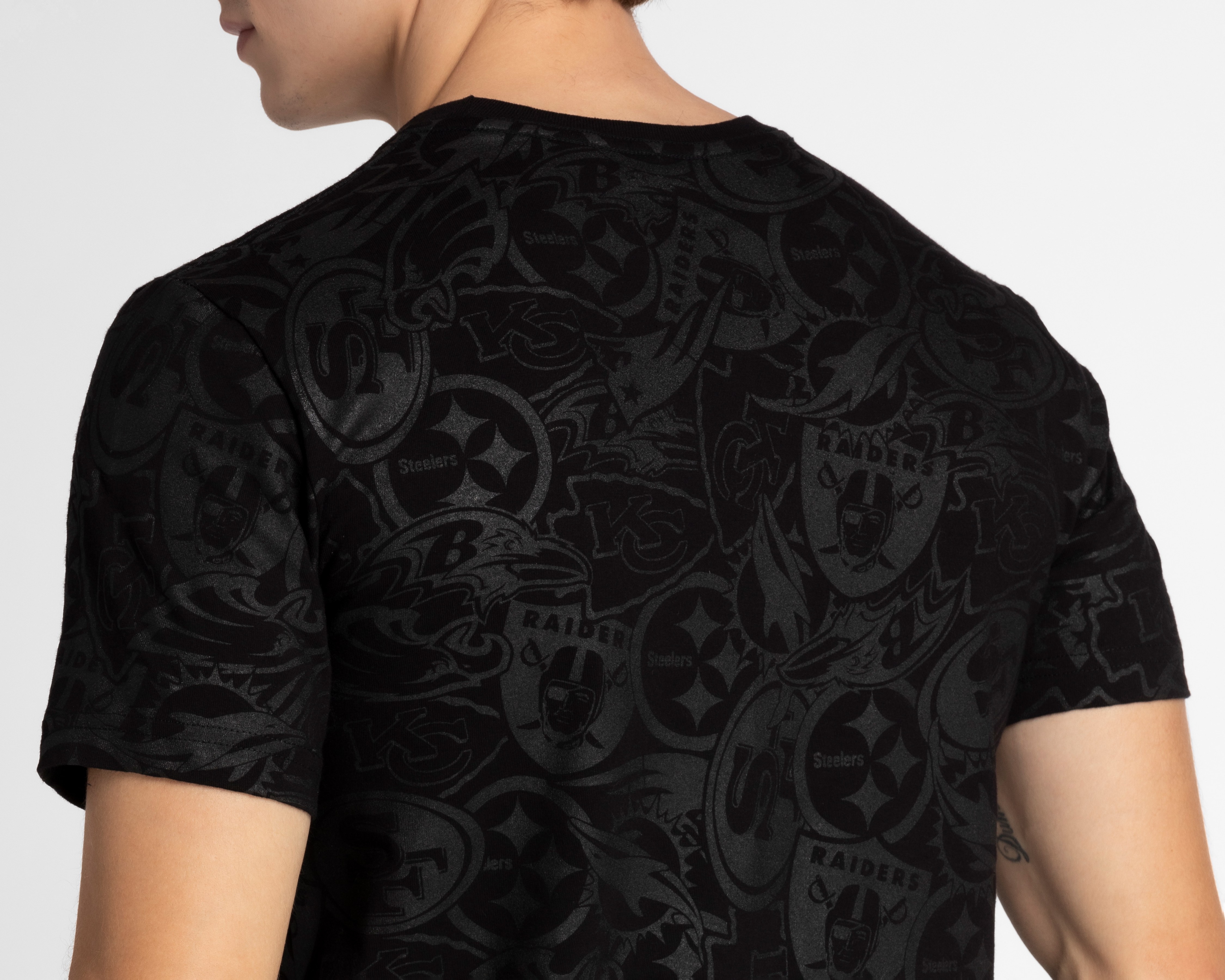 Foto 5 | Foto 5 | Playera NFL Eckó Unltd.