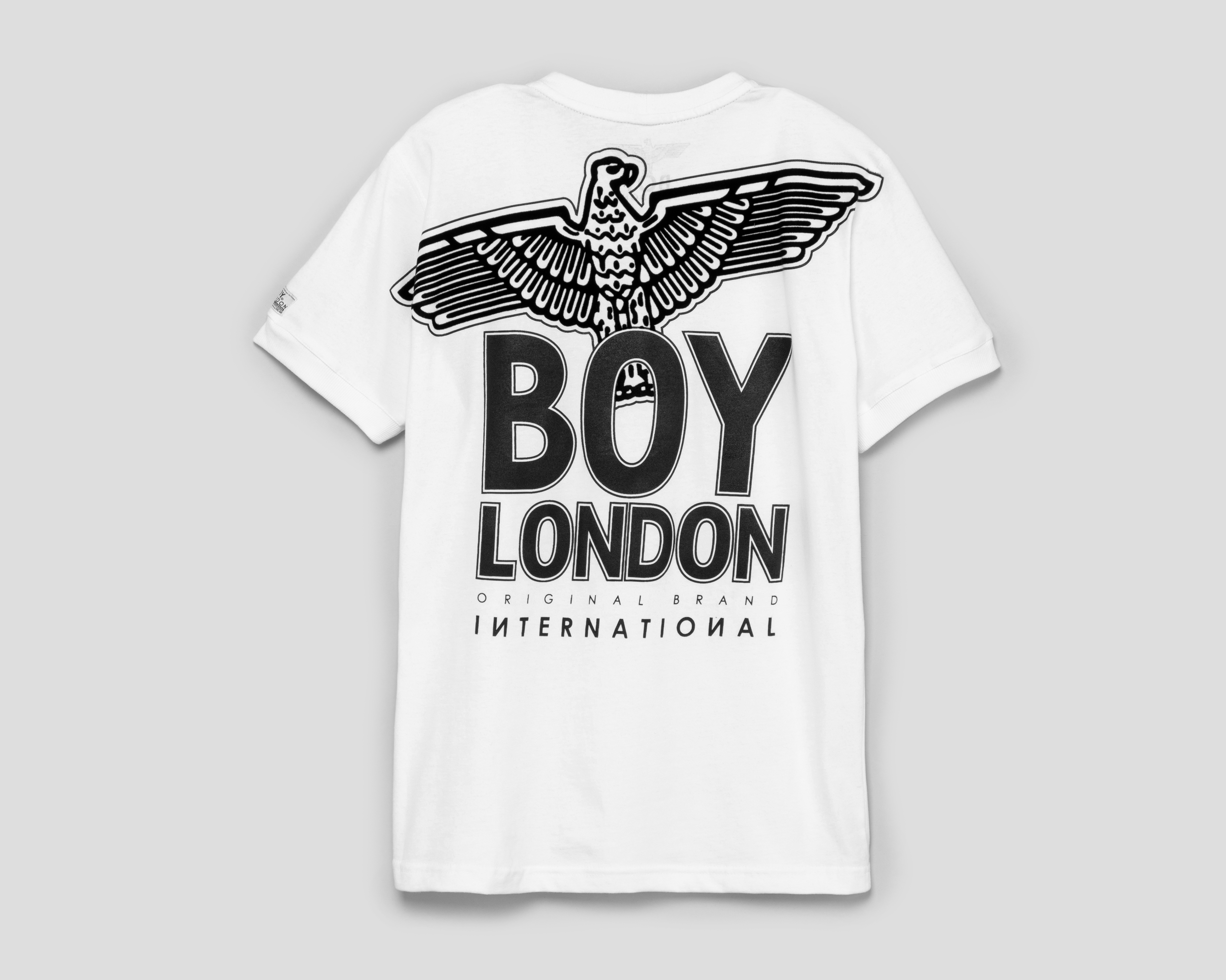 Foto 3 pulgar | Foto 2 | Playera Boy London Cuello Redondo