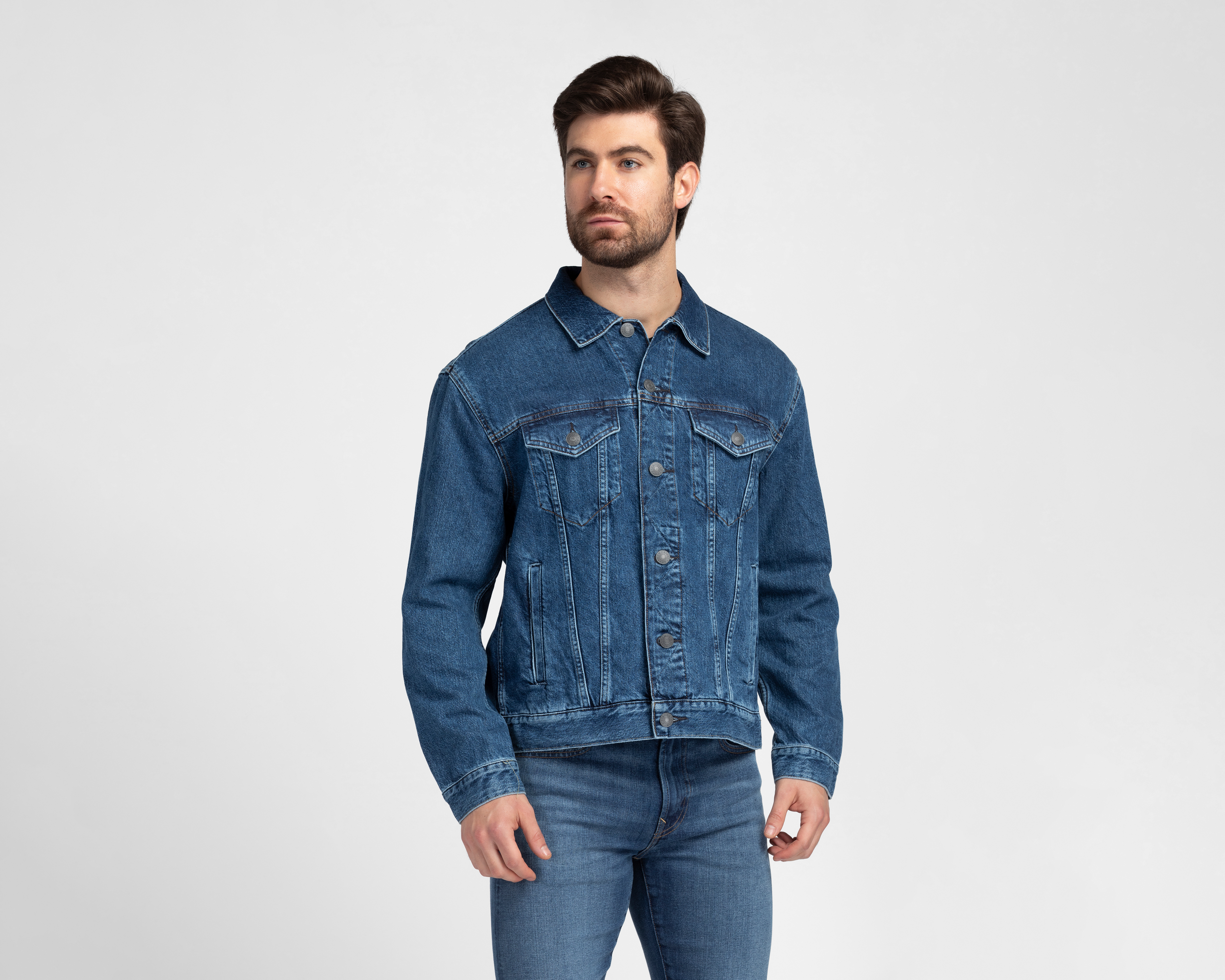 Foto 2 pulgar | Foto 1 | Chamarra American Eagle Trucker