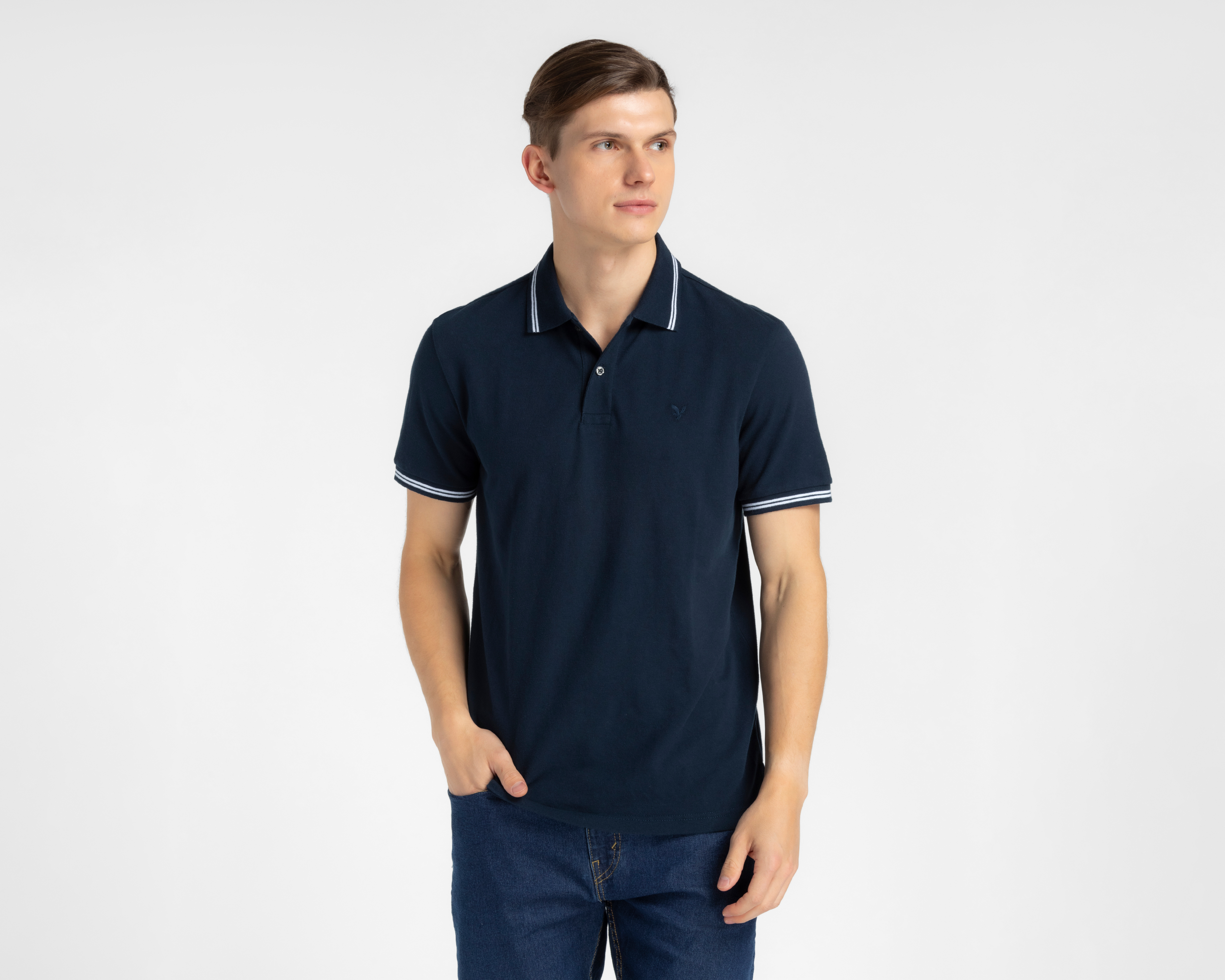 Foto 2 pulgar | Foto 1 | Playera Polo American Eagle Classic Azul Marino para Hombre