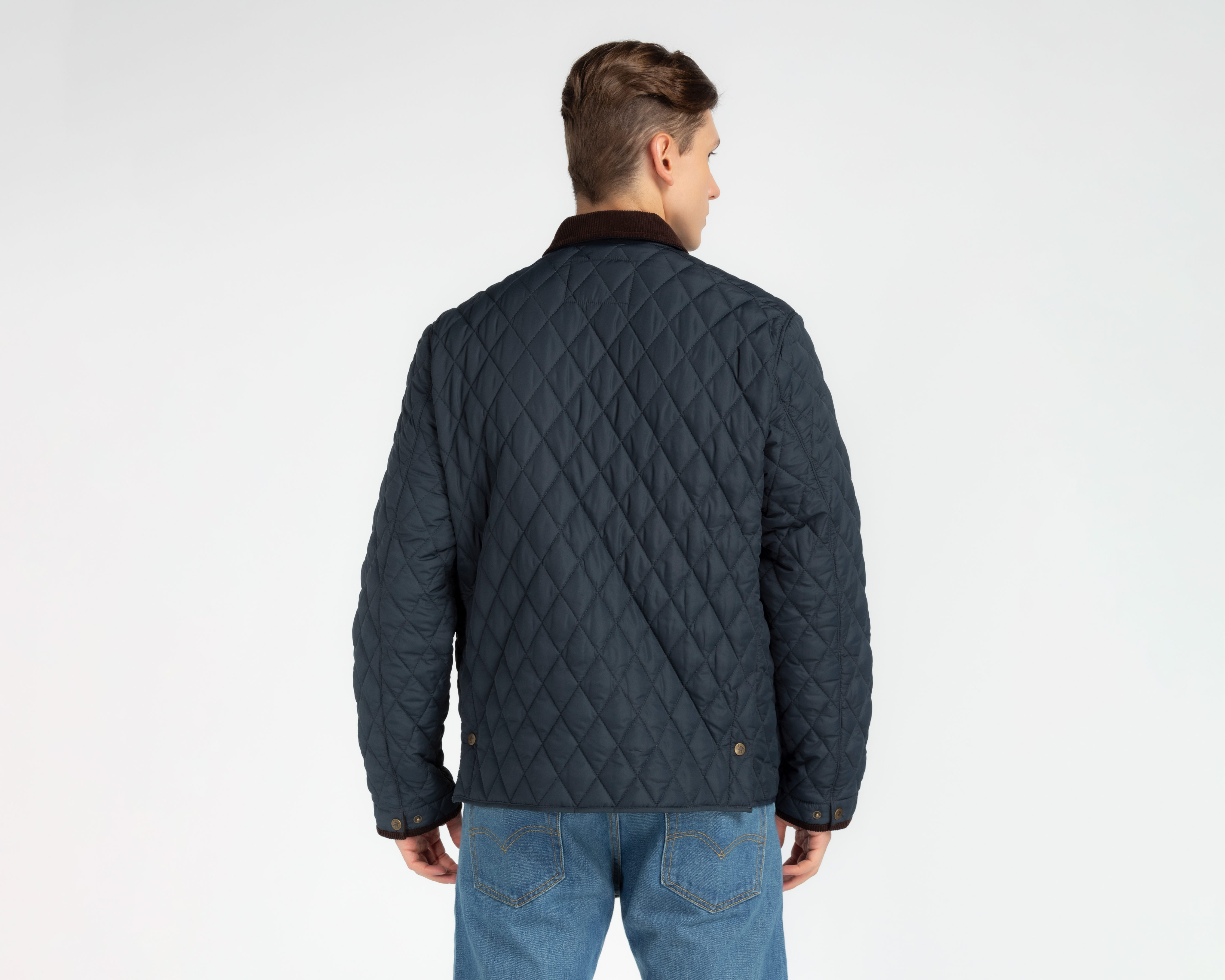 Foto 3 pulgar | Foto 2 | Chamarra York Team Polo Club Capitonada