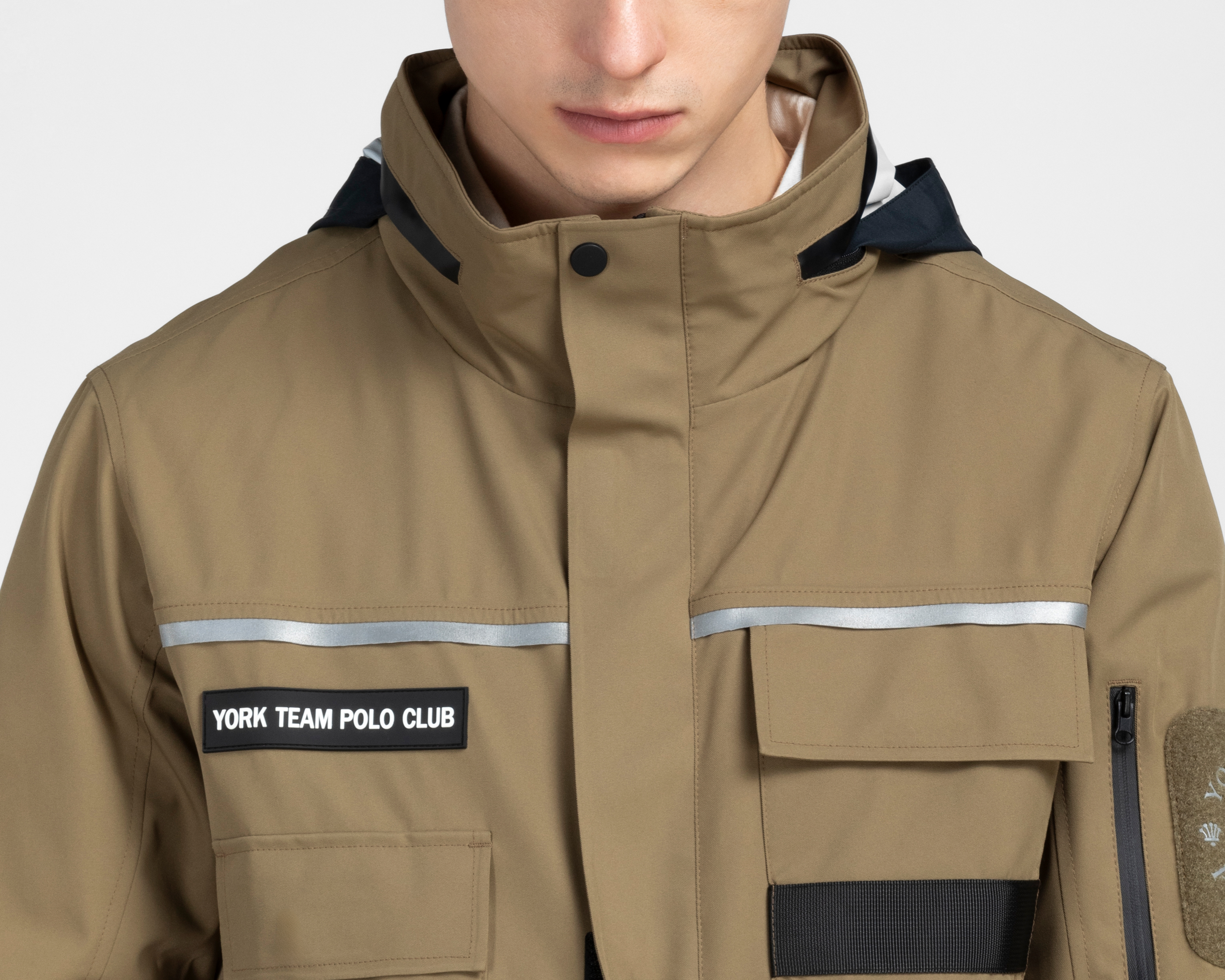 Foto 5 pulgar | Foto 4 | Chamara York Team Polo Club Cuello Alto