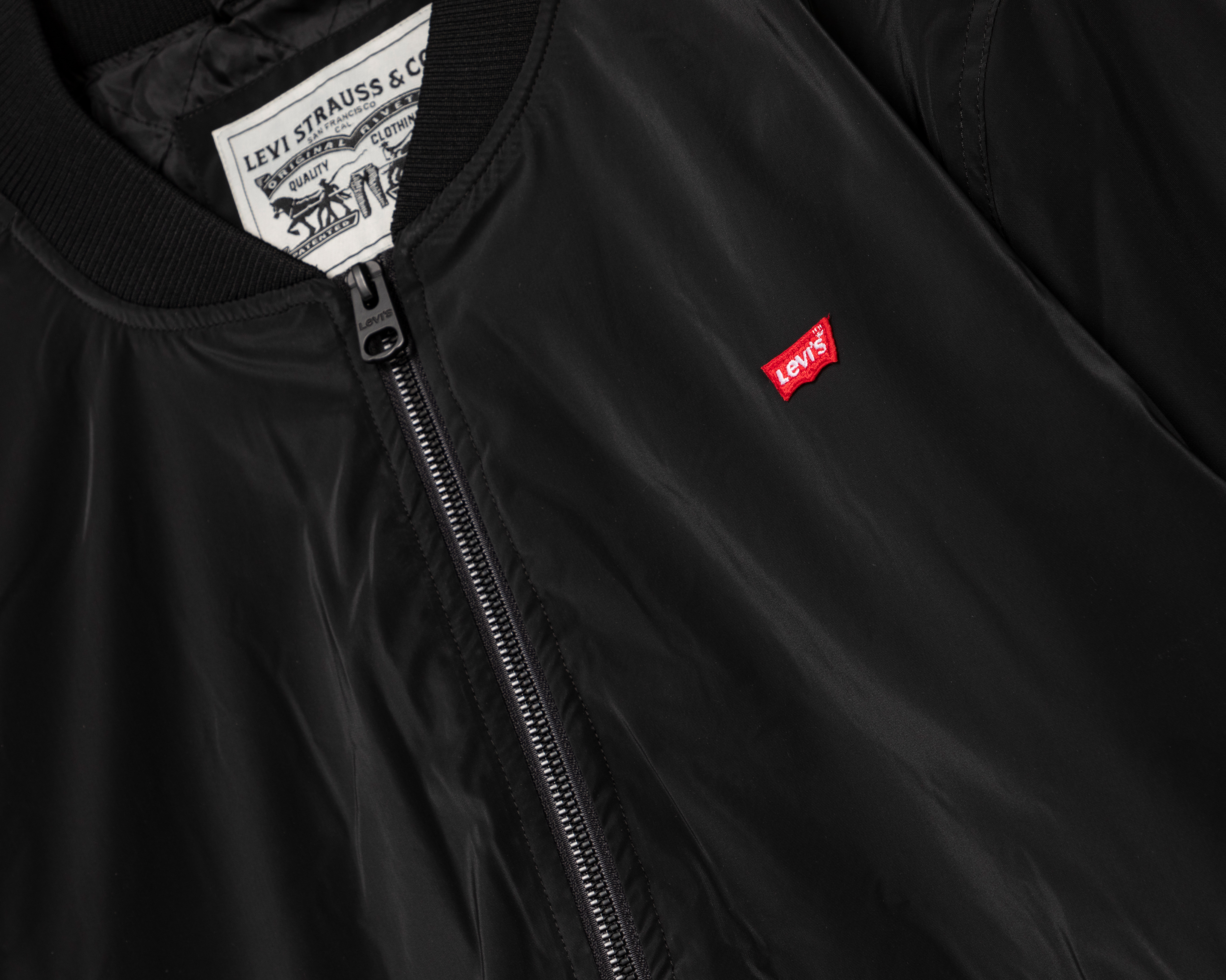 Foto 4 pulgar | Foto 3 | Chamarra Levi's