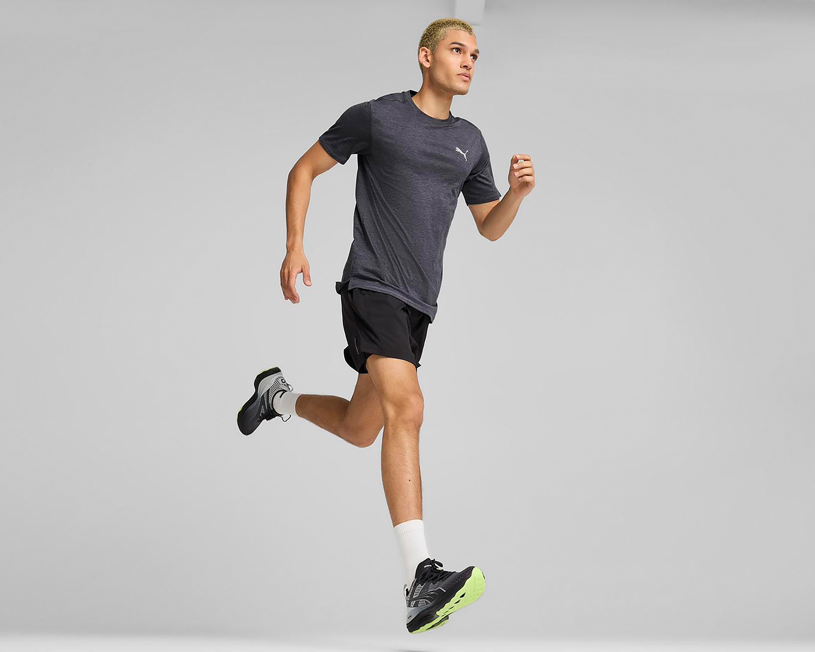 Foto 4 pulgar | Foto 3 | Playera para Correr Puma Run Favorite Heather DryCell para Hombre