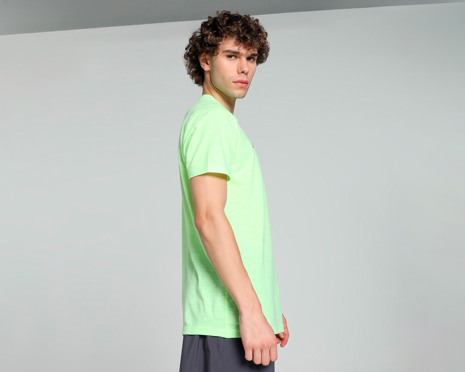 Foto 3 | Foto 3 | Playera Puma GRAPHIC TEE de Entrenamiento para Hombre