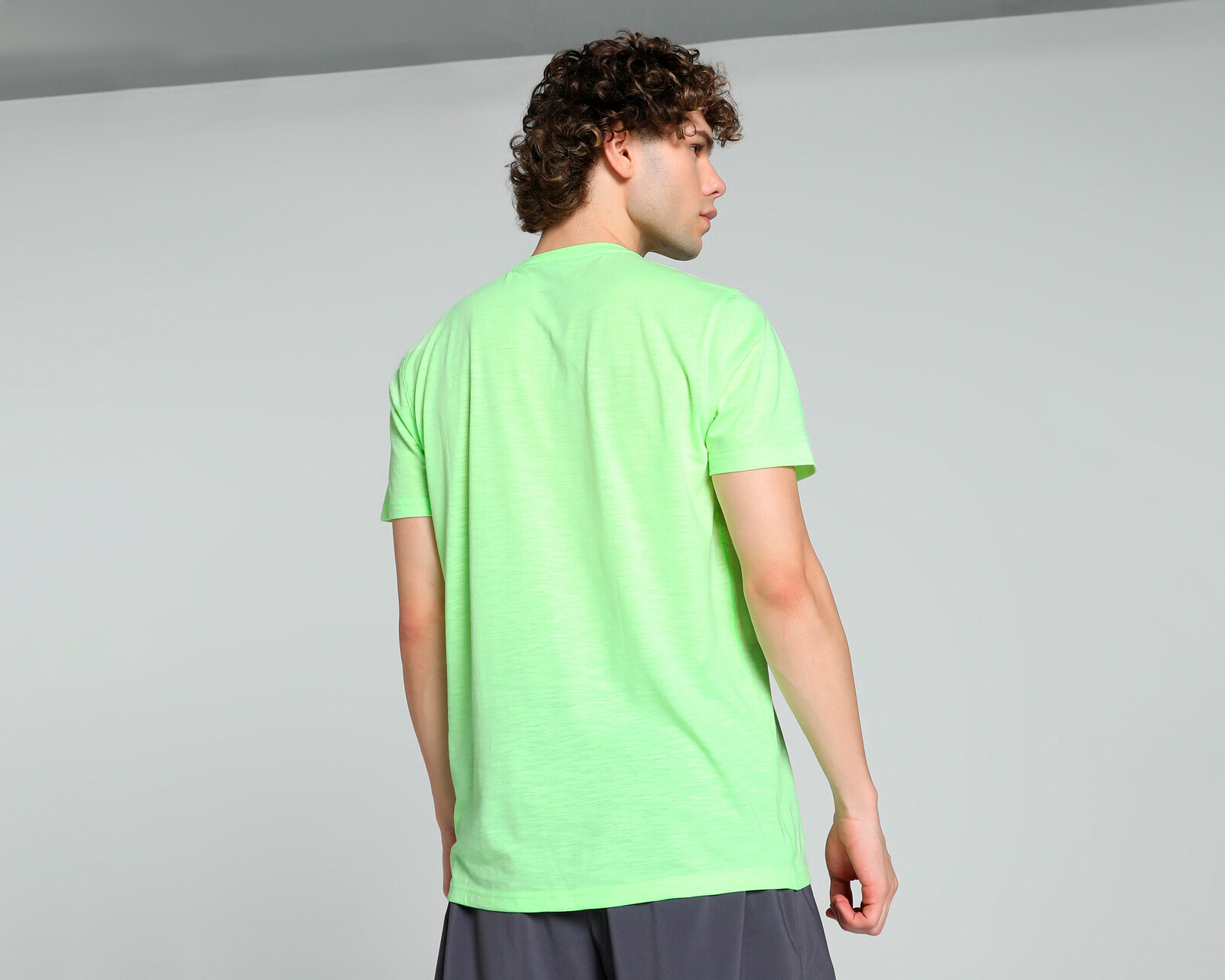 Foto 4 | Foto 4 | Playera Puma GRAPHIC TEE de Entrenamiento para Hombre