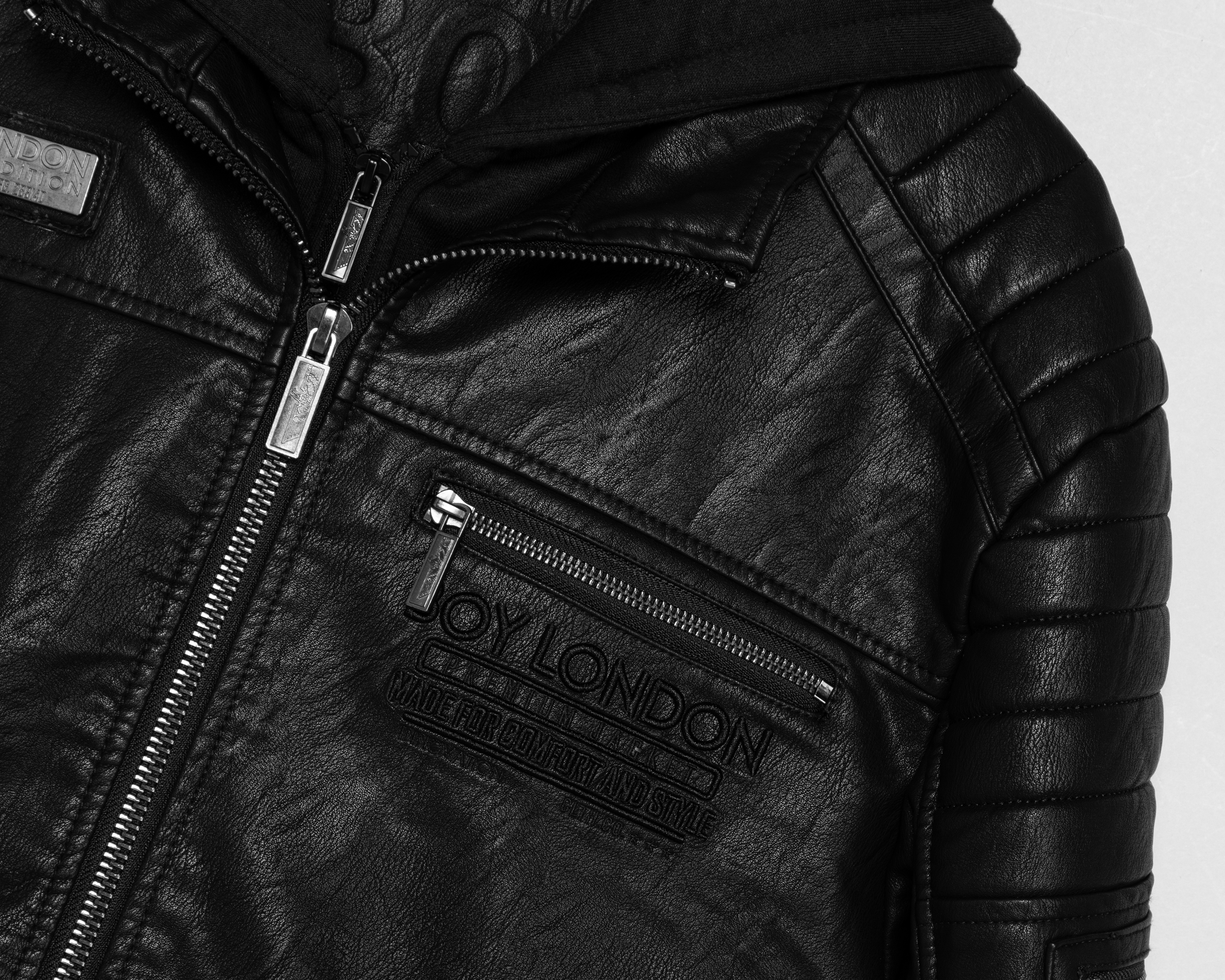 Foto 4 pulgar | Foto 3 | Chamarra Boy London con Capucha