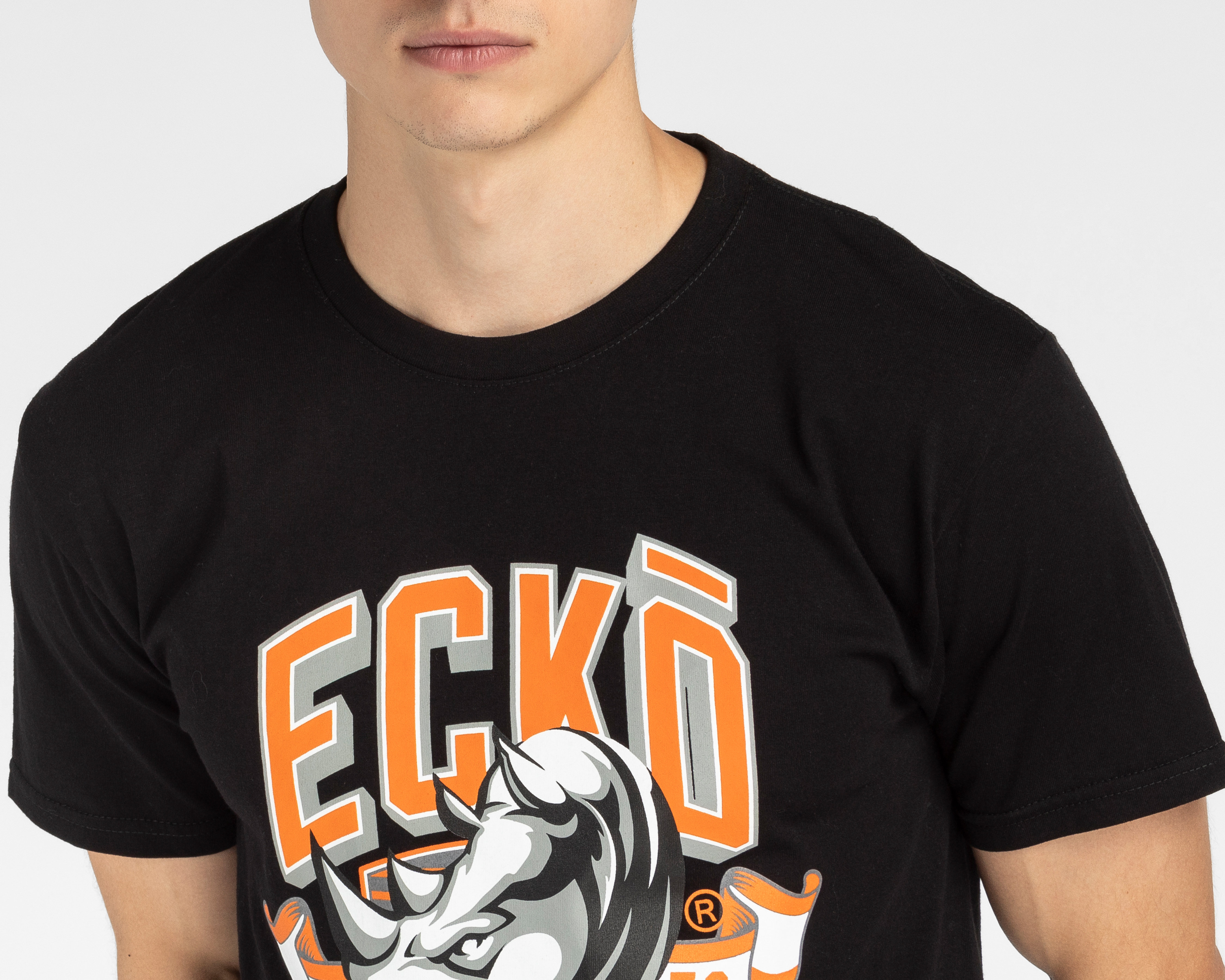 Foto 5 pulgar | Foto 4 | Playera Eckó Unltd. Cuello Redondo