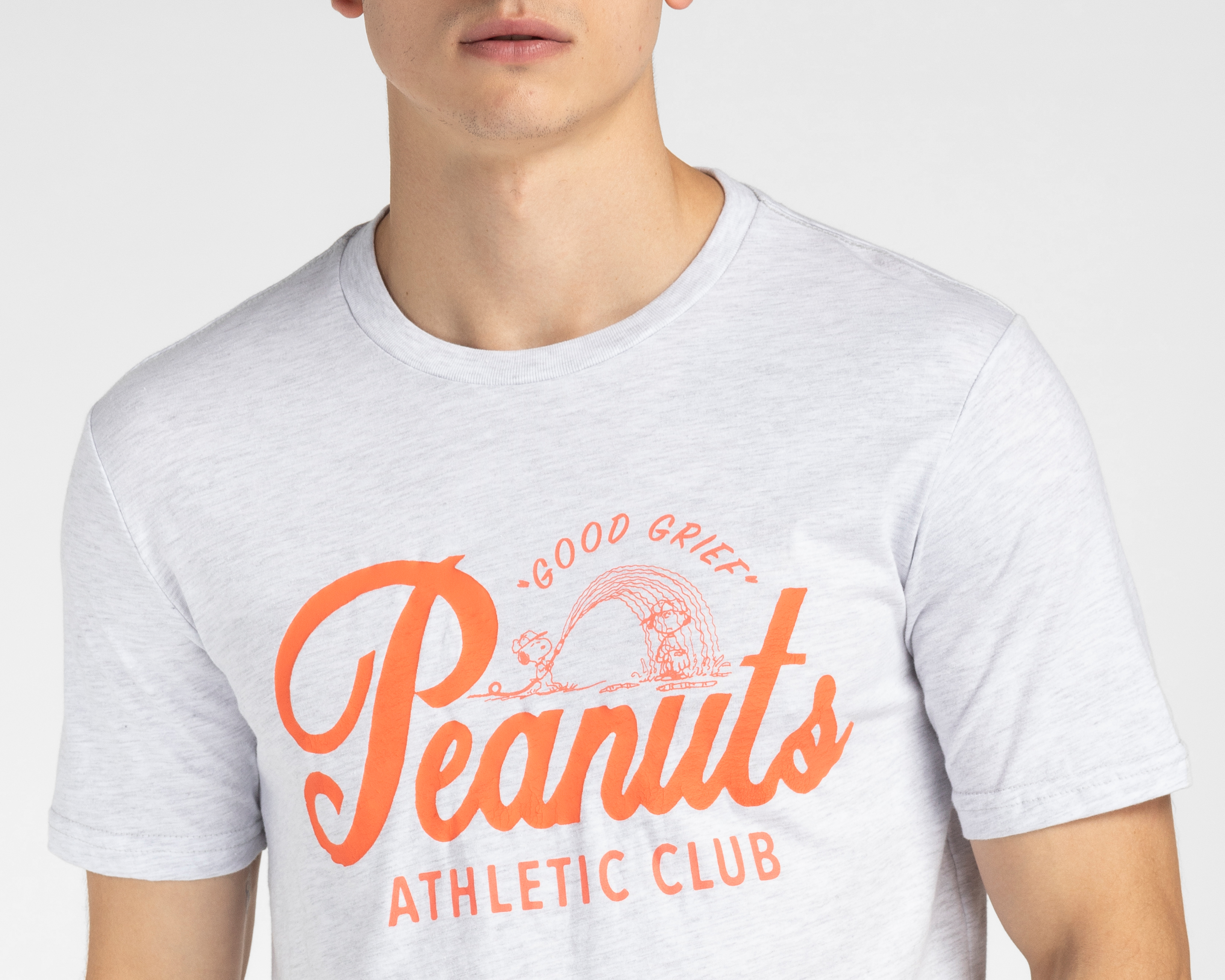 Foto 4 pulgar | Foto 3 | Playera Peanuts Cuello Redondo