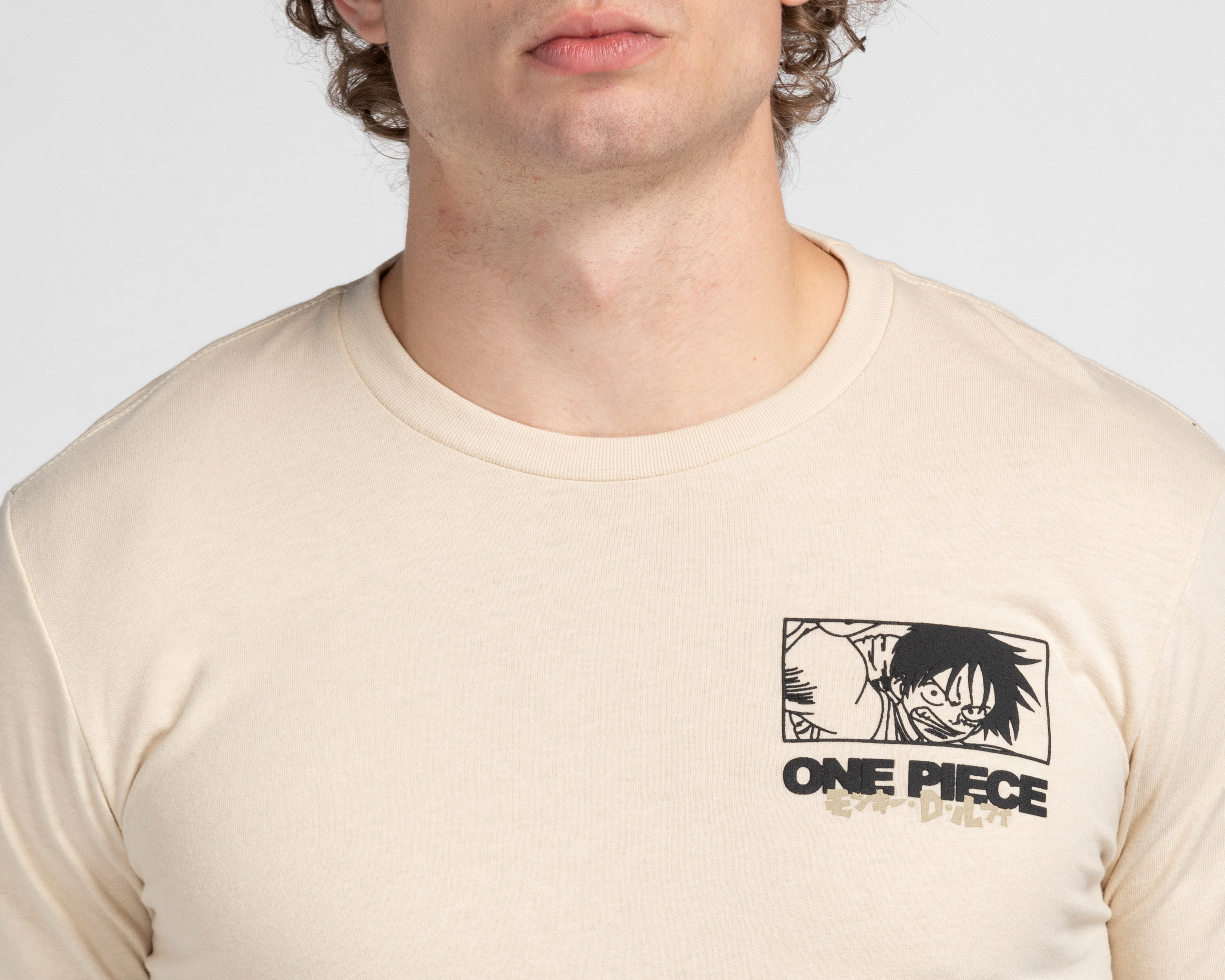 Foto 3 | Foto 3 | Playera One Piece Cuello Redondo