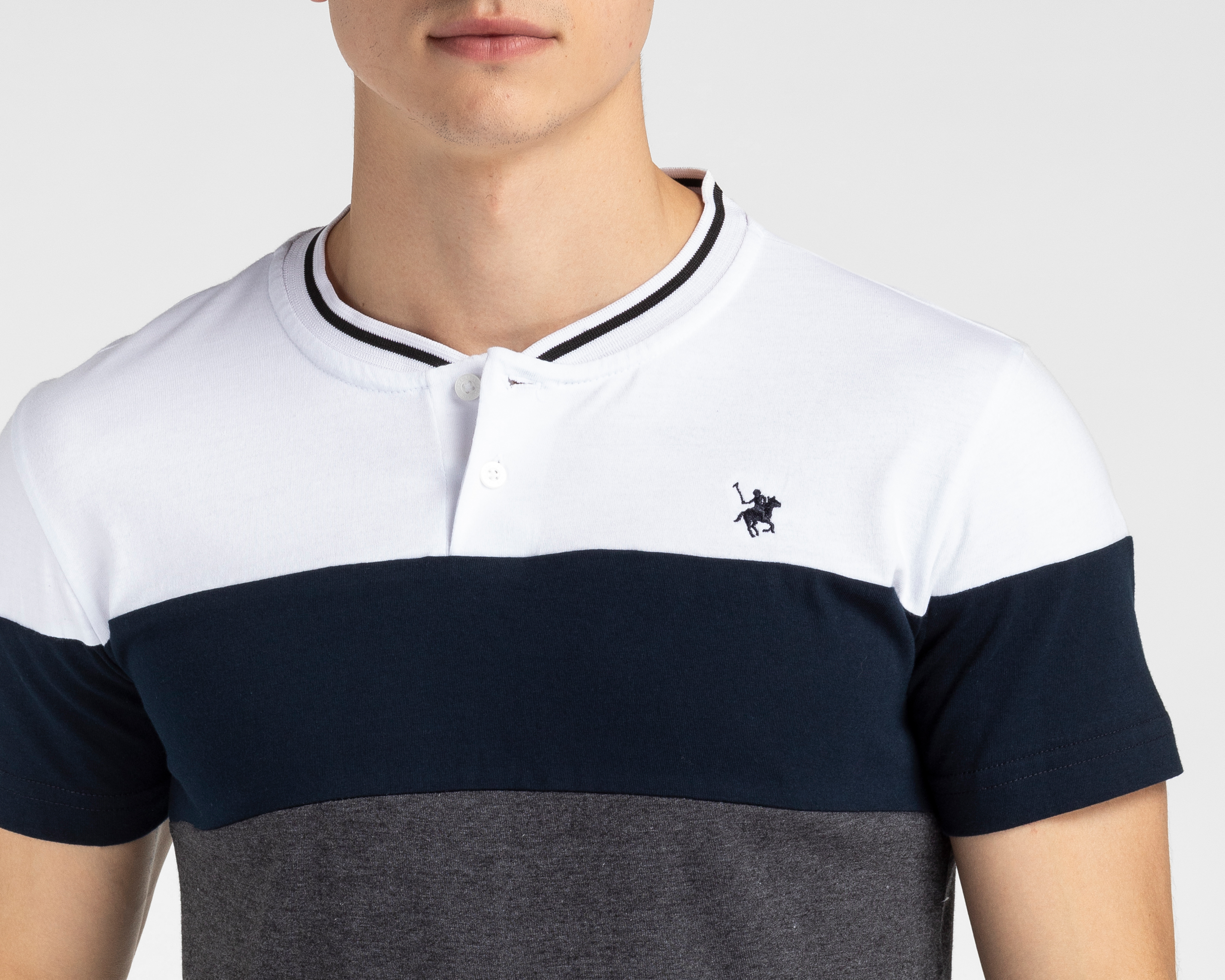 Foto 5 pulgar | Foto 4 | Playera Cuello Henley York Team Polo Club Gris para Hombre