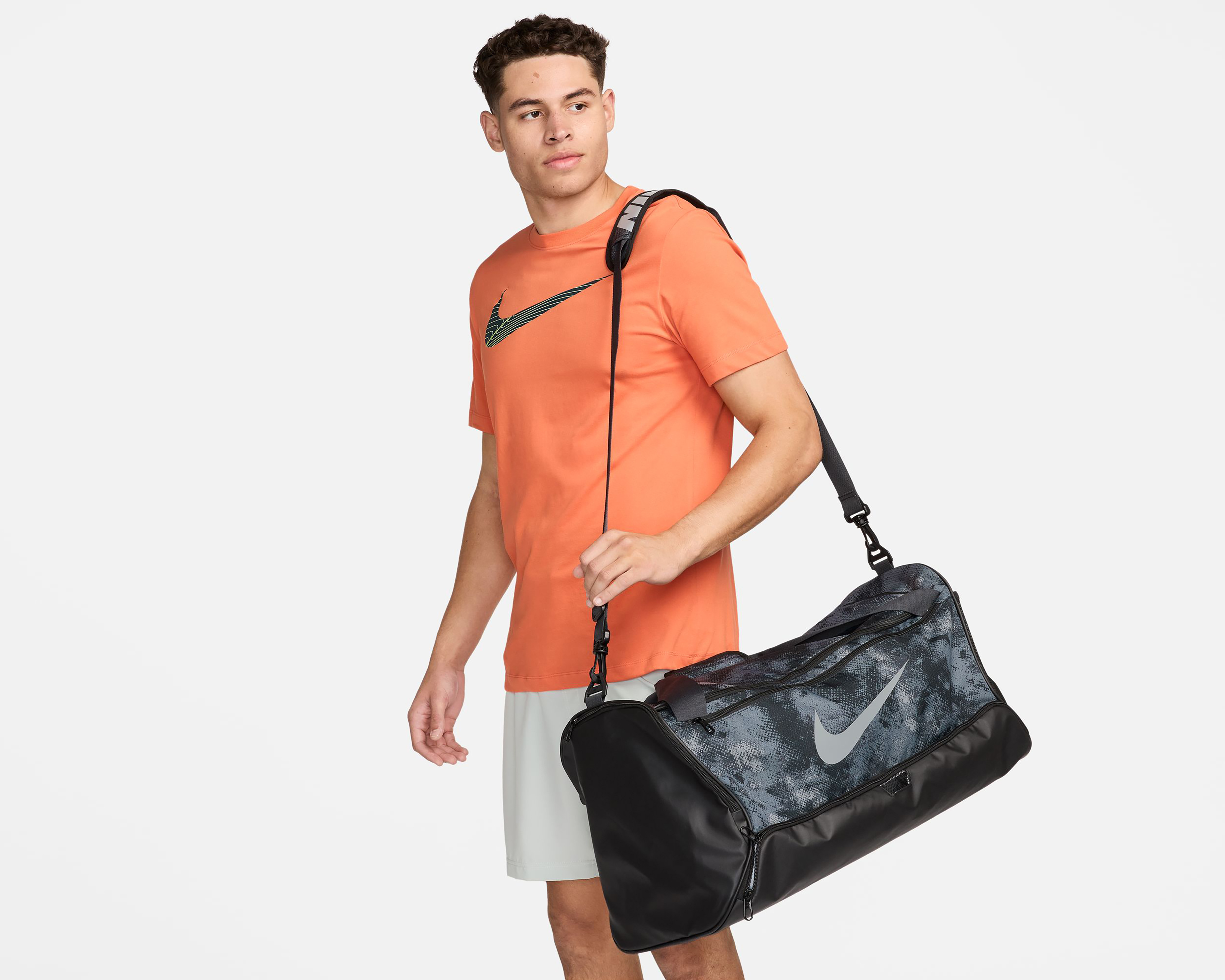 Foto 10 pulgar | Foto 9 | Maleta Deportiva Nike Brasilia